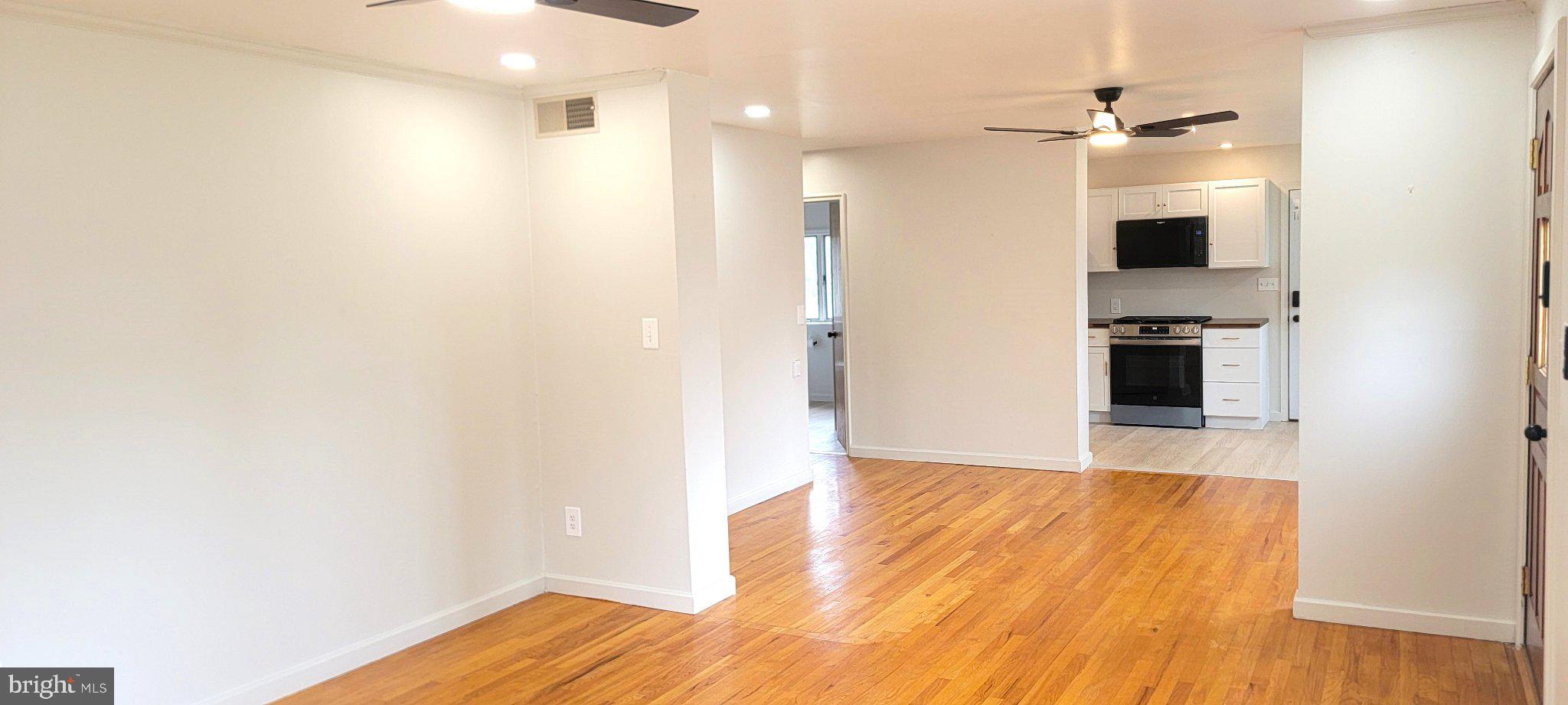 BRIAR PARK - Residential