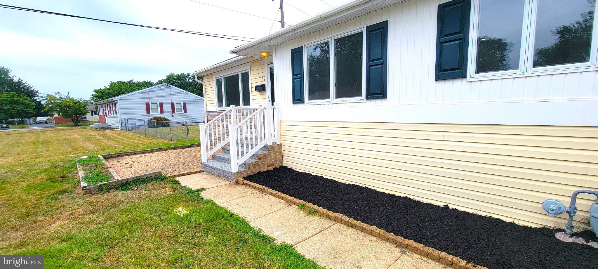 BRIAR PARK - Residential
