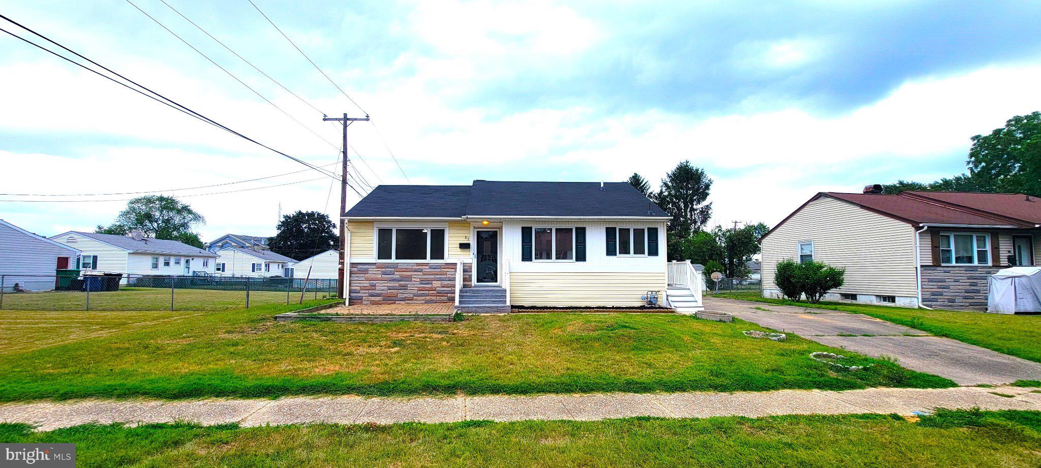 BRIAR PARK - Residential