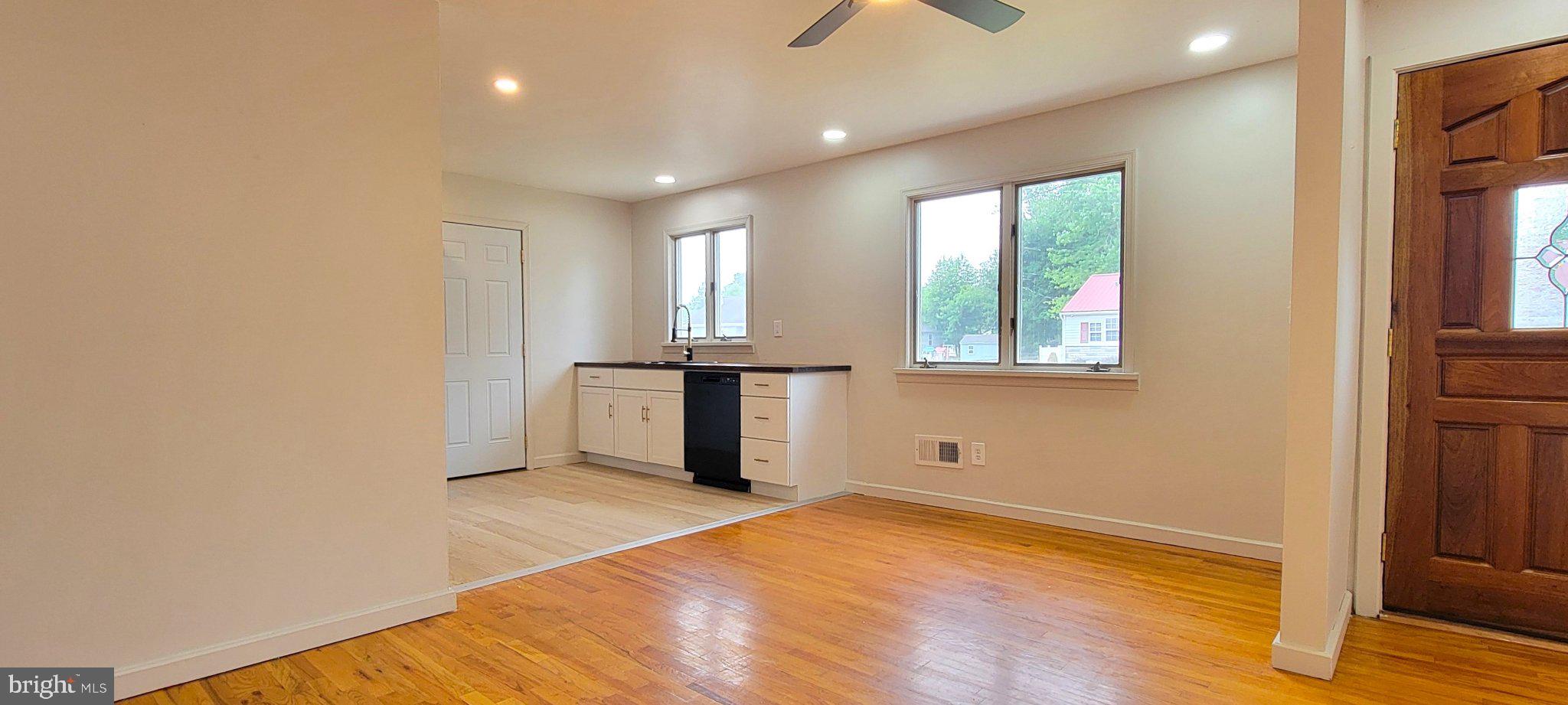 BRIAR PARK - Residential