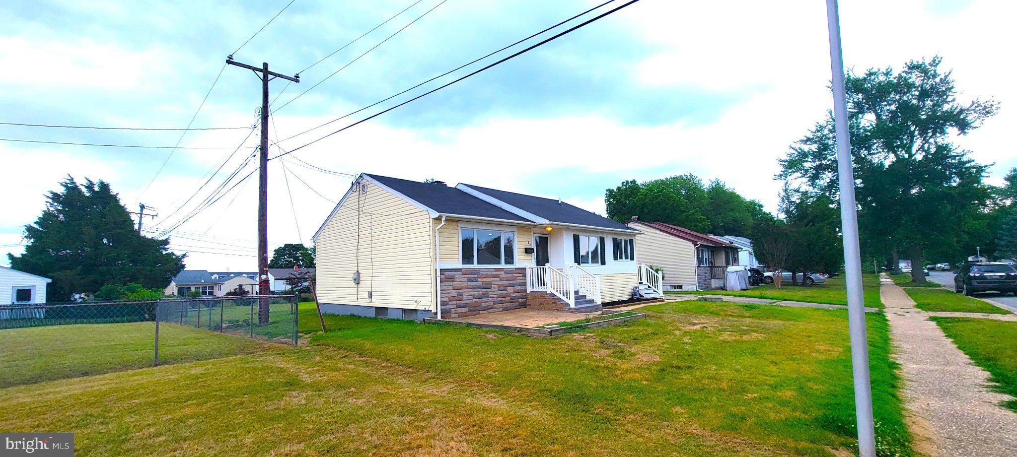 BRIAR PARK - Residential