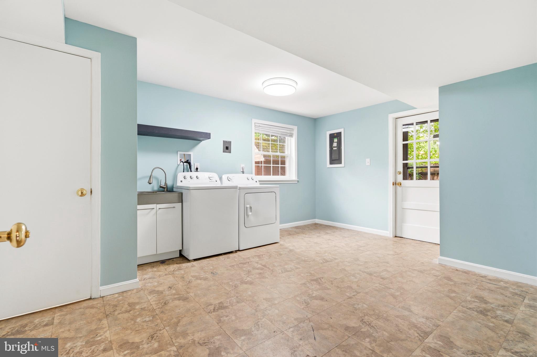 POTOMAC WOODS - Residential