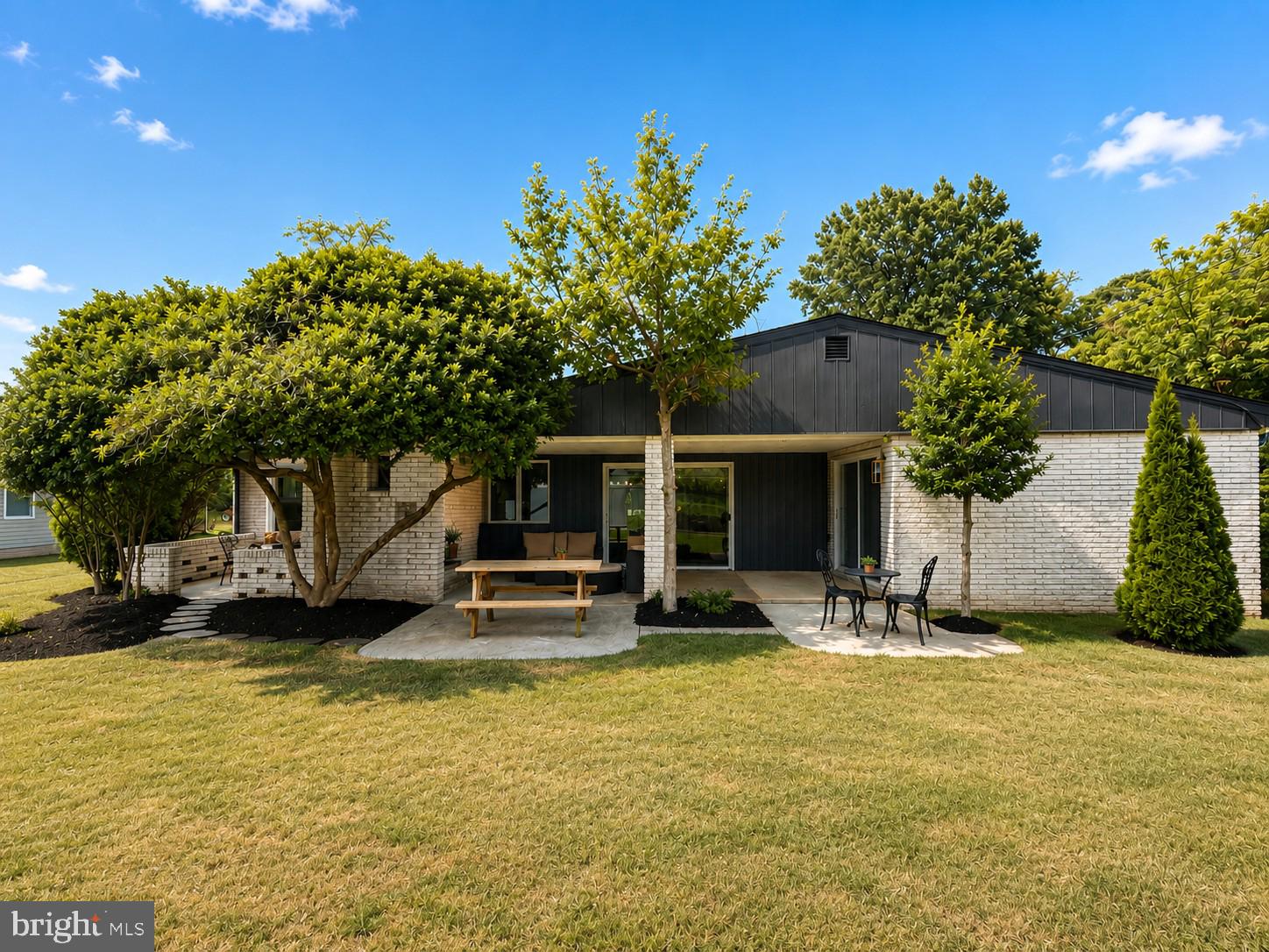 WILLOW WOOD - Residential