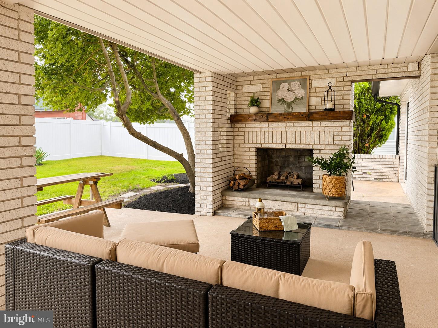 WILLOW WOOD - Residential