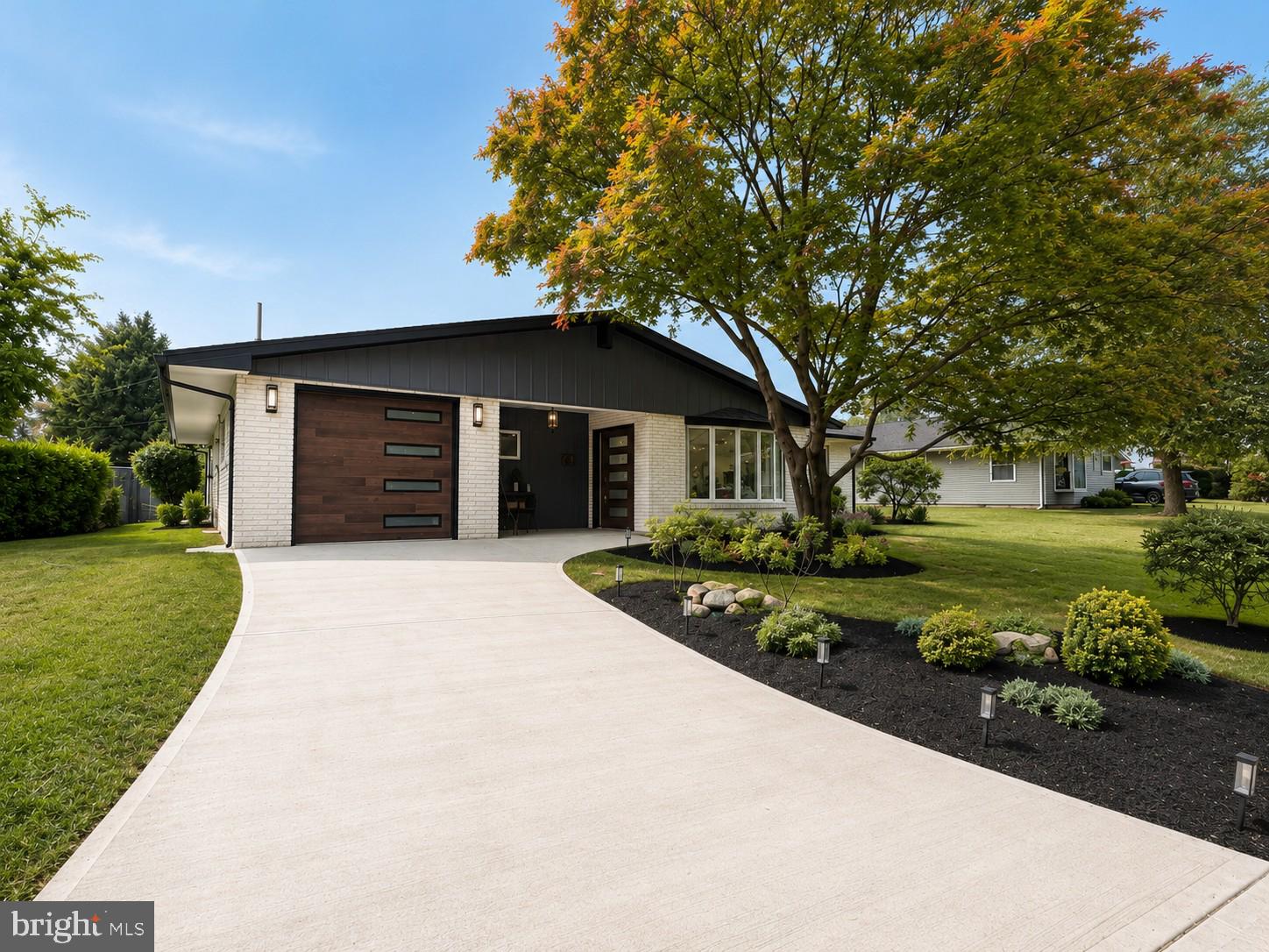 WILLOW WOOD - Residential