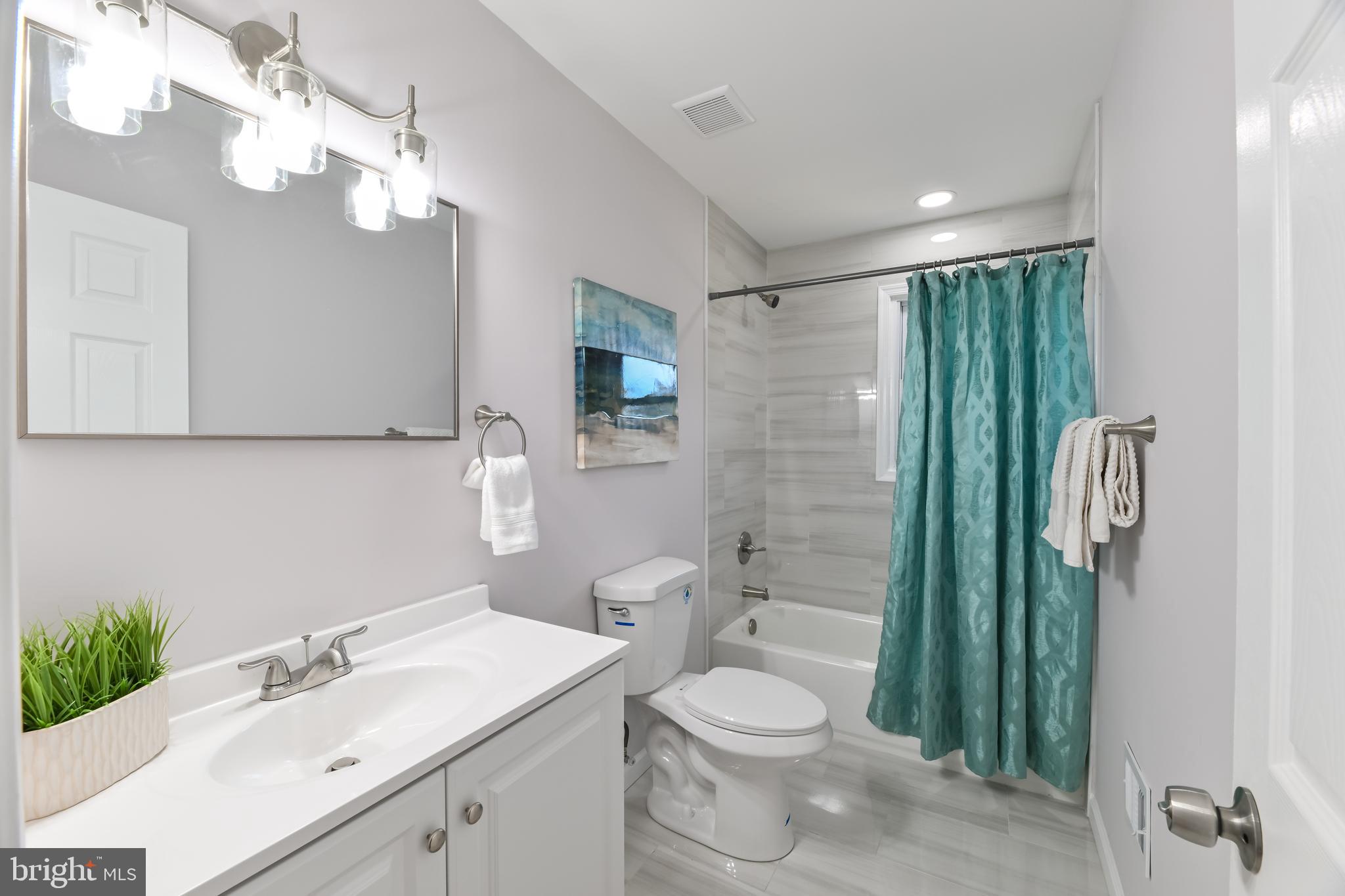 WINDSOR  MILL - Residential