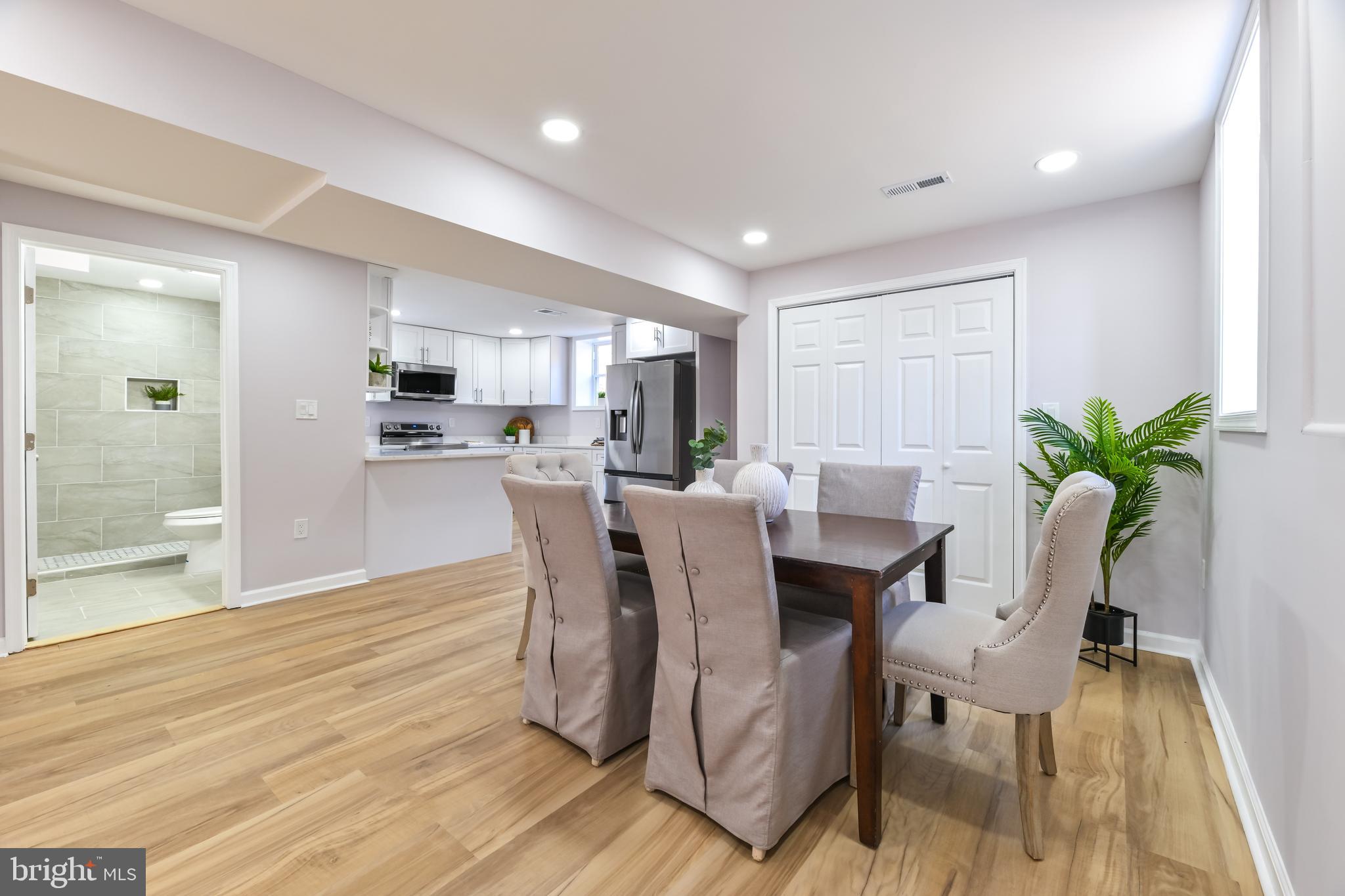 WINDSOR  MILL - Residential