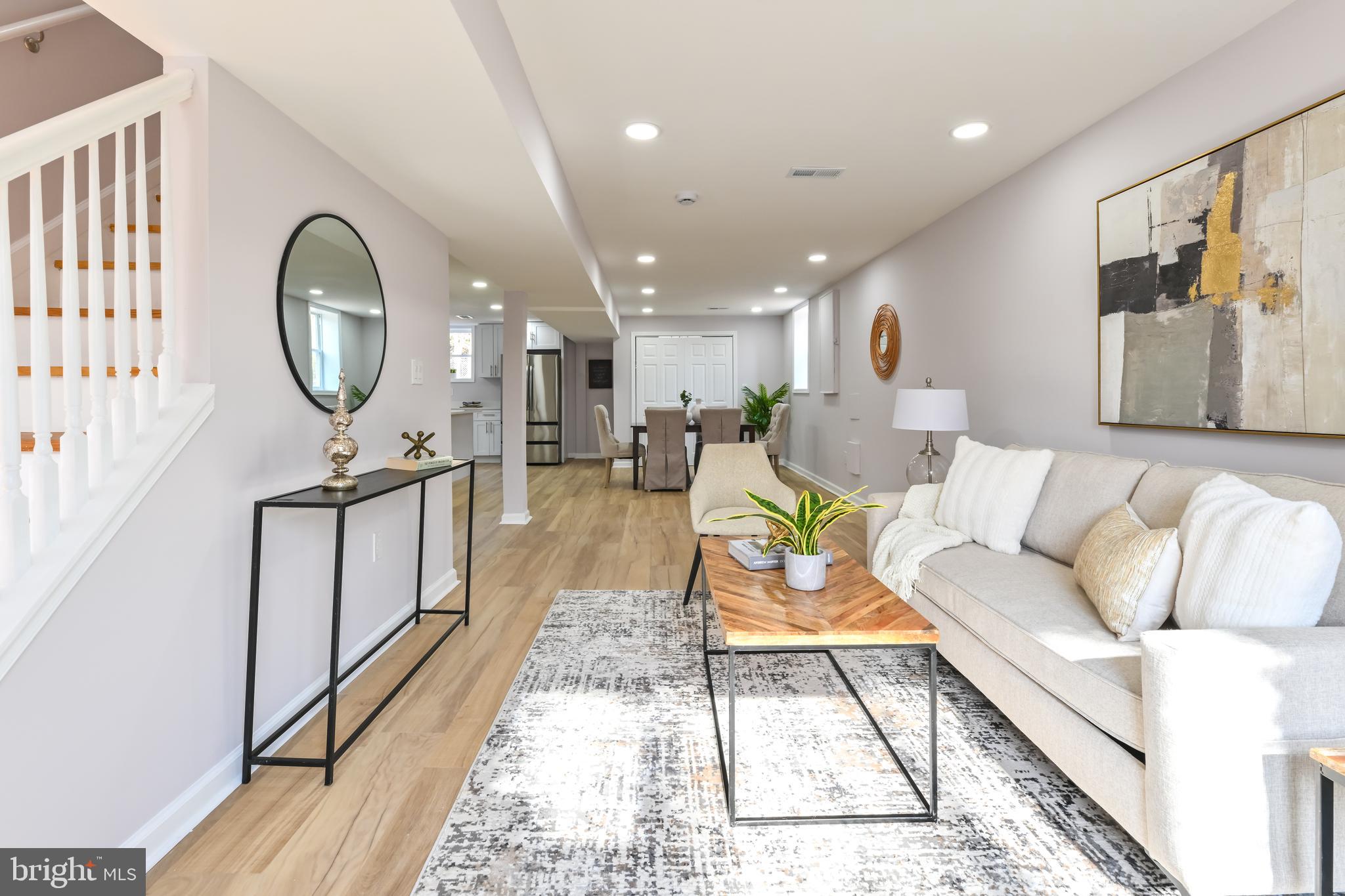 WINDSOR  MILL - Residential