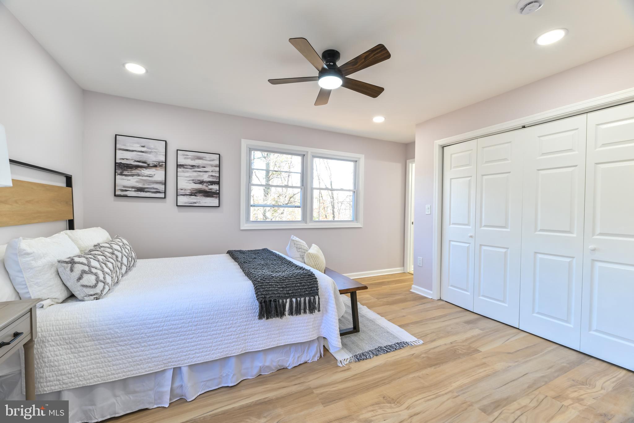 WINDSOR  MILL - Residential