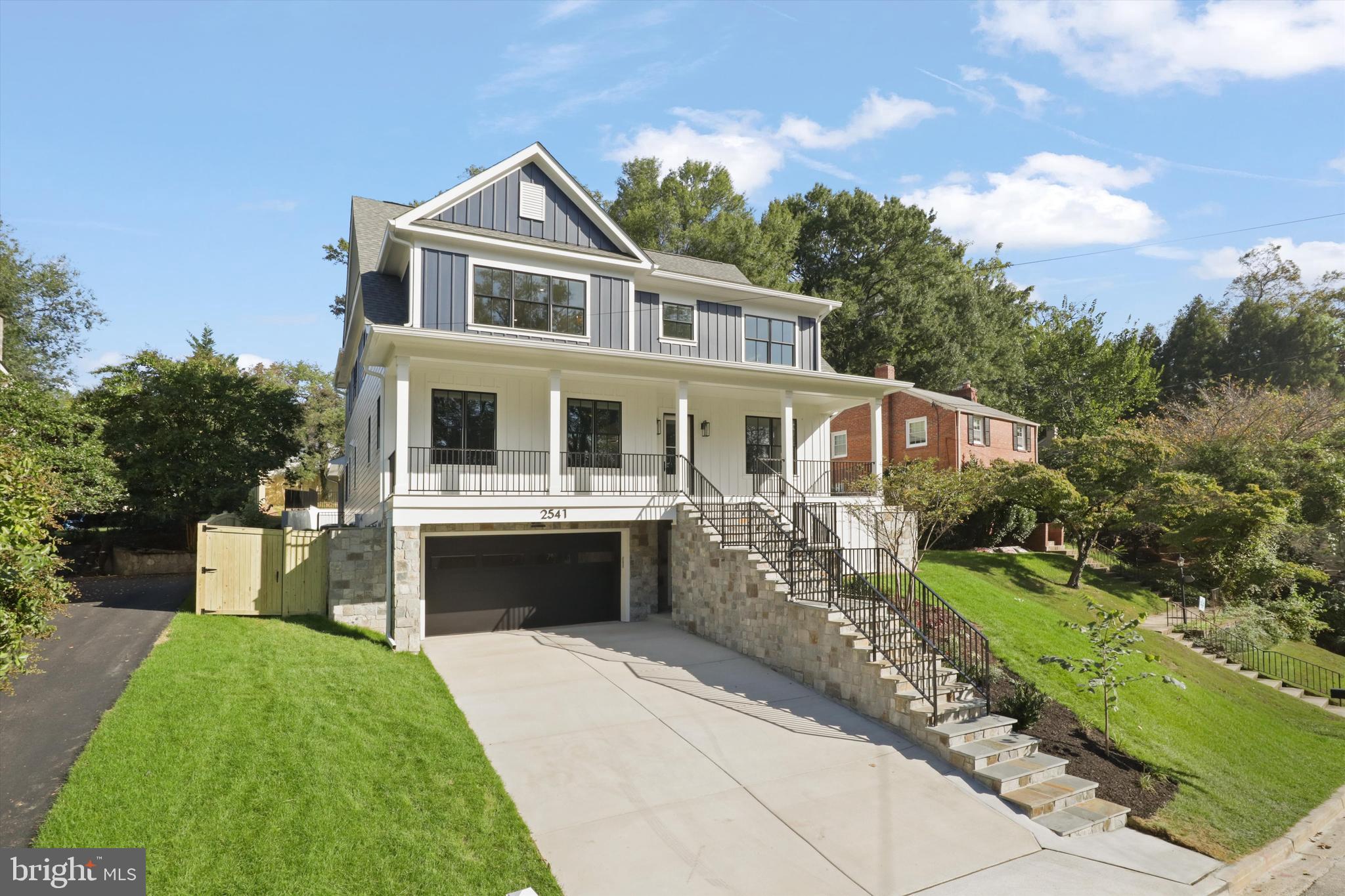 WOODMONT - Residential