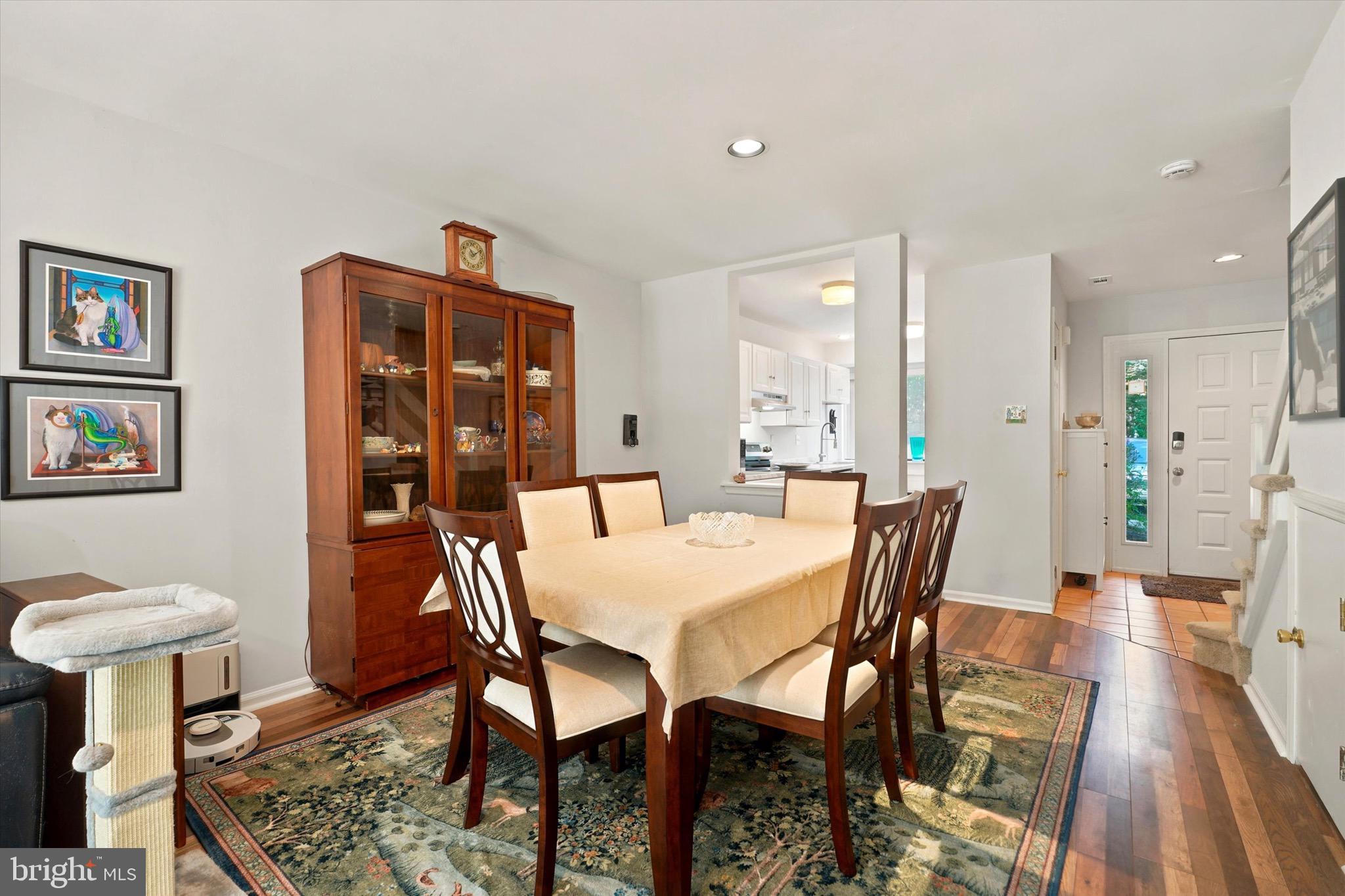 LANDMARK - Residential