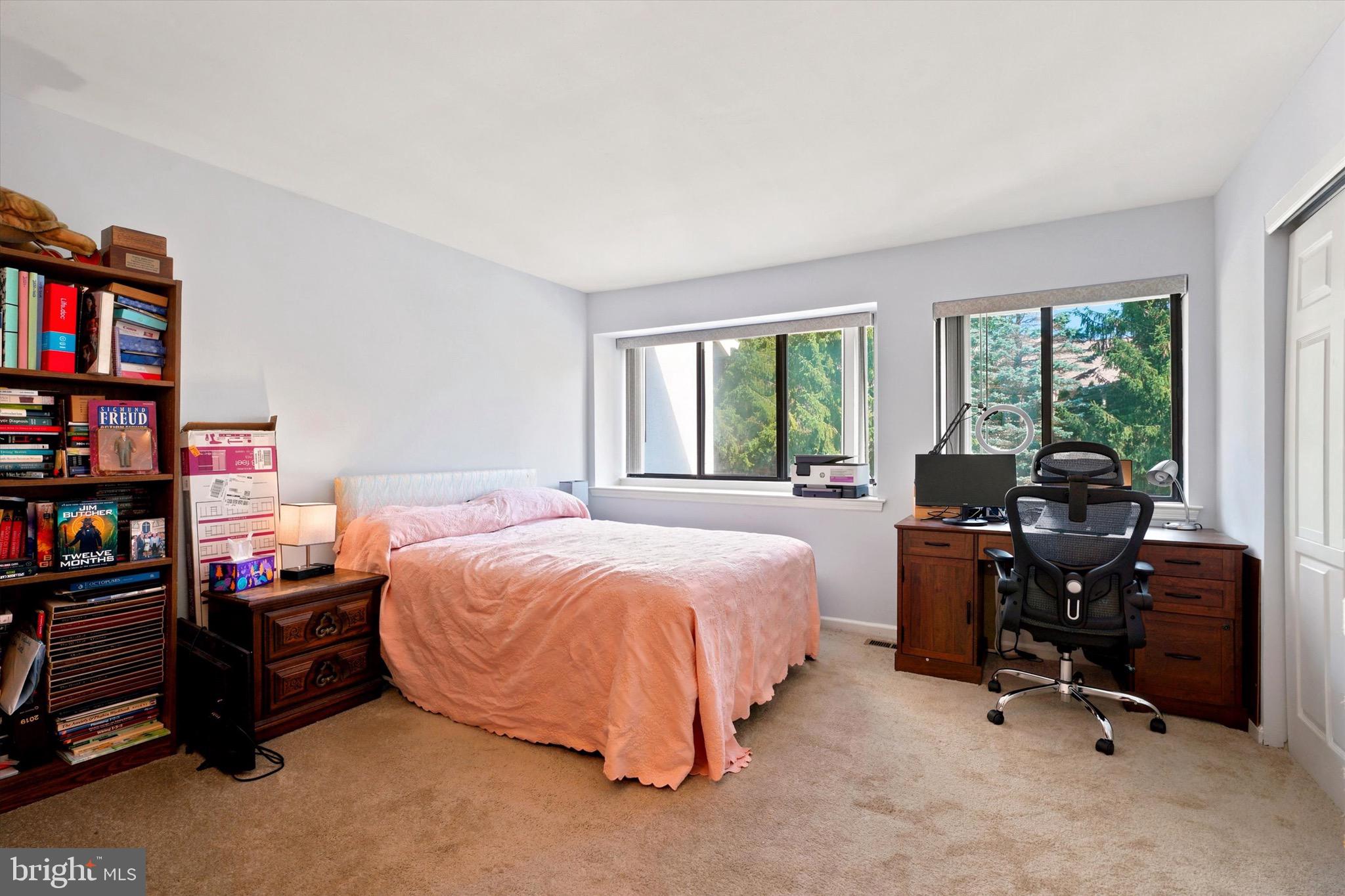 LANDMARK - Residential