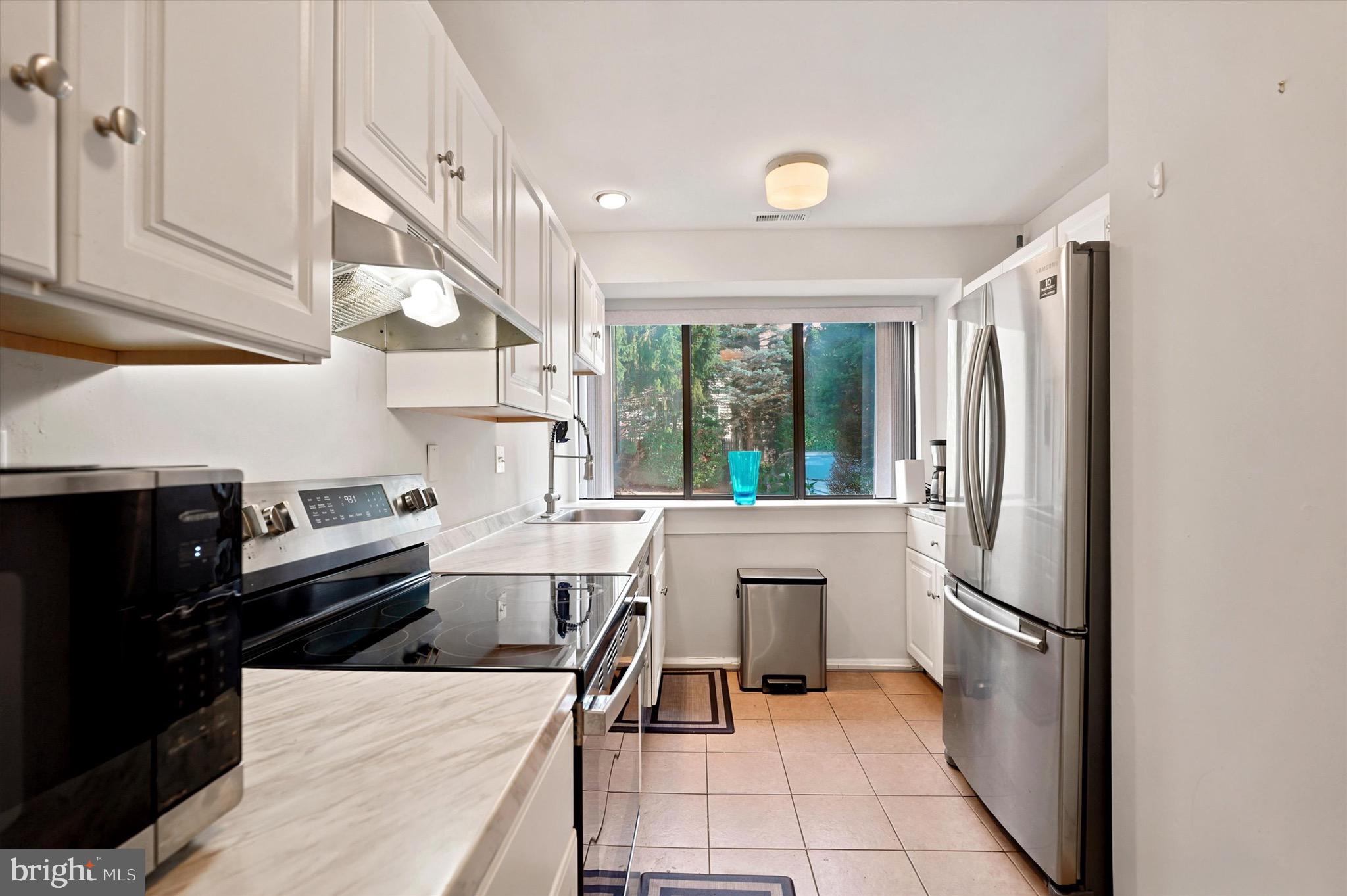 LANDMARK - Residential