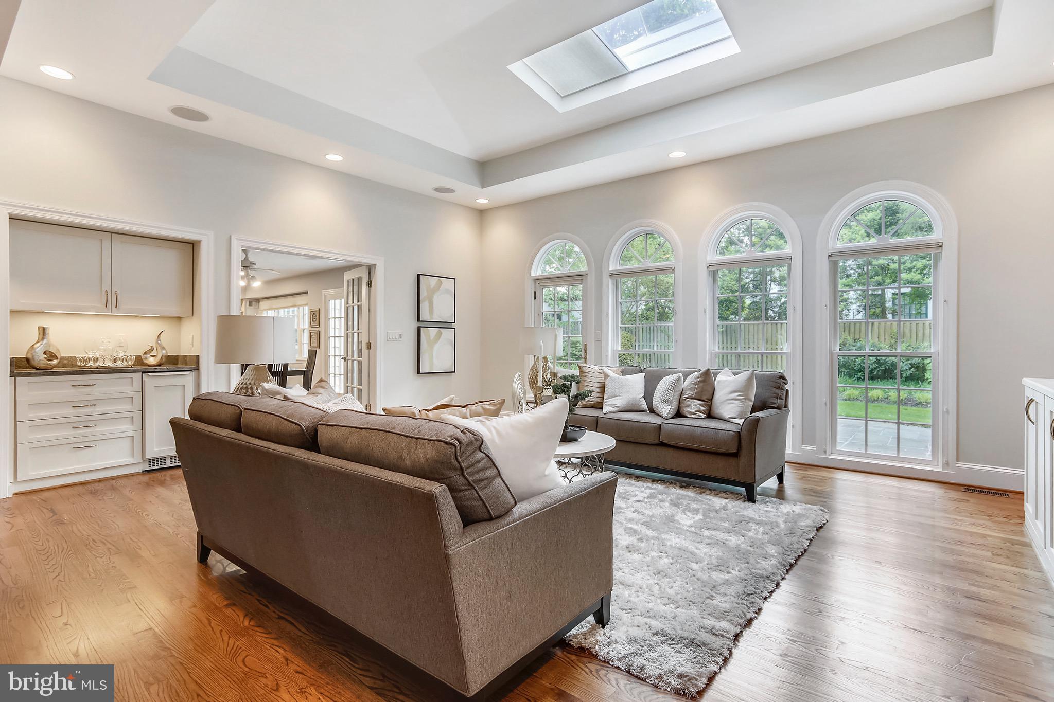 CHEVY CHASE - Residential
