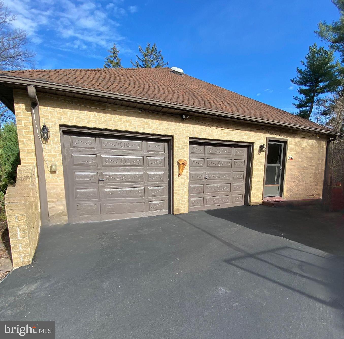 JUSTA FARMS - Residential