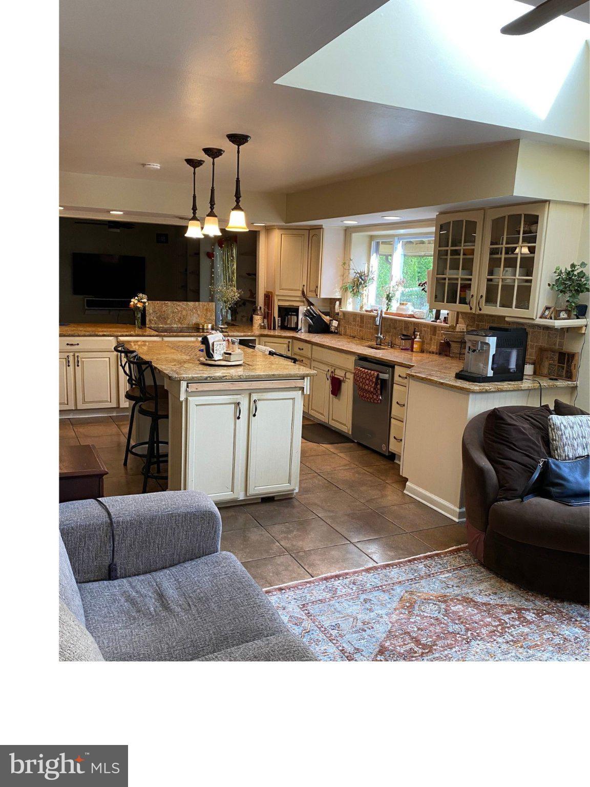 JUSTA FARMS - Residential