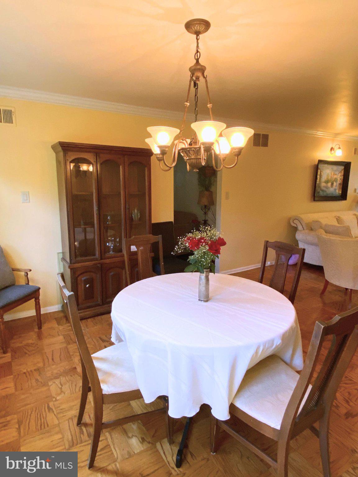 JUSTA FARMS - Residential