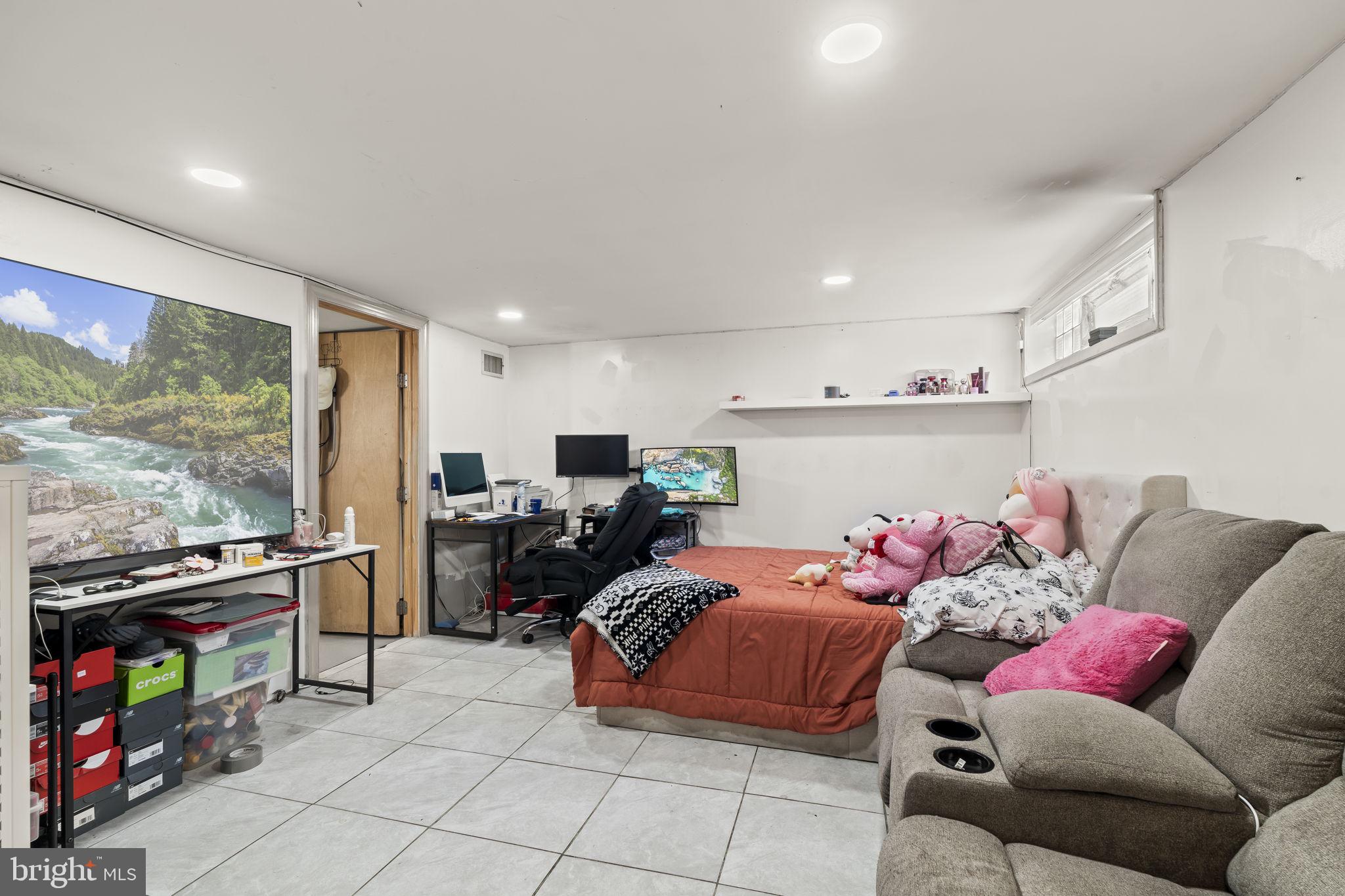 JUNIATA - Residential