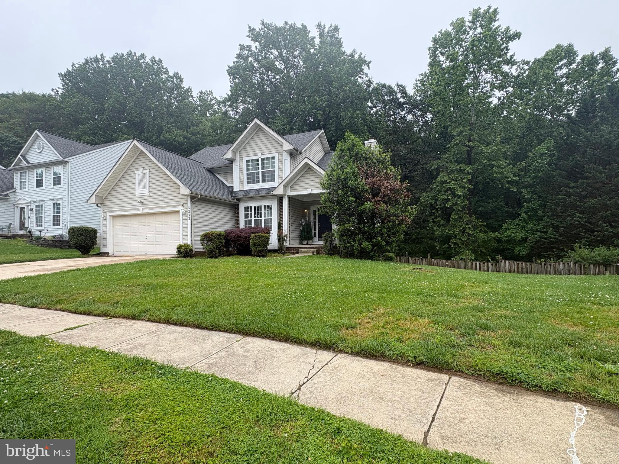 CONSTANT FRIENDSHIP - Residential