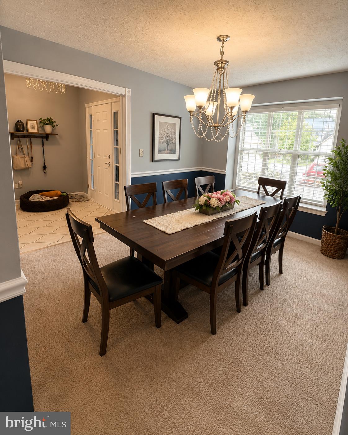 CONSTANT FRIENDSHIP - Residential