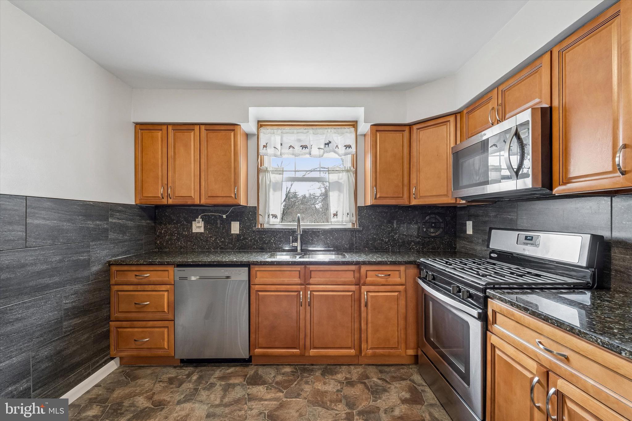 WINCHESTER PARK - Residential
