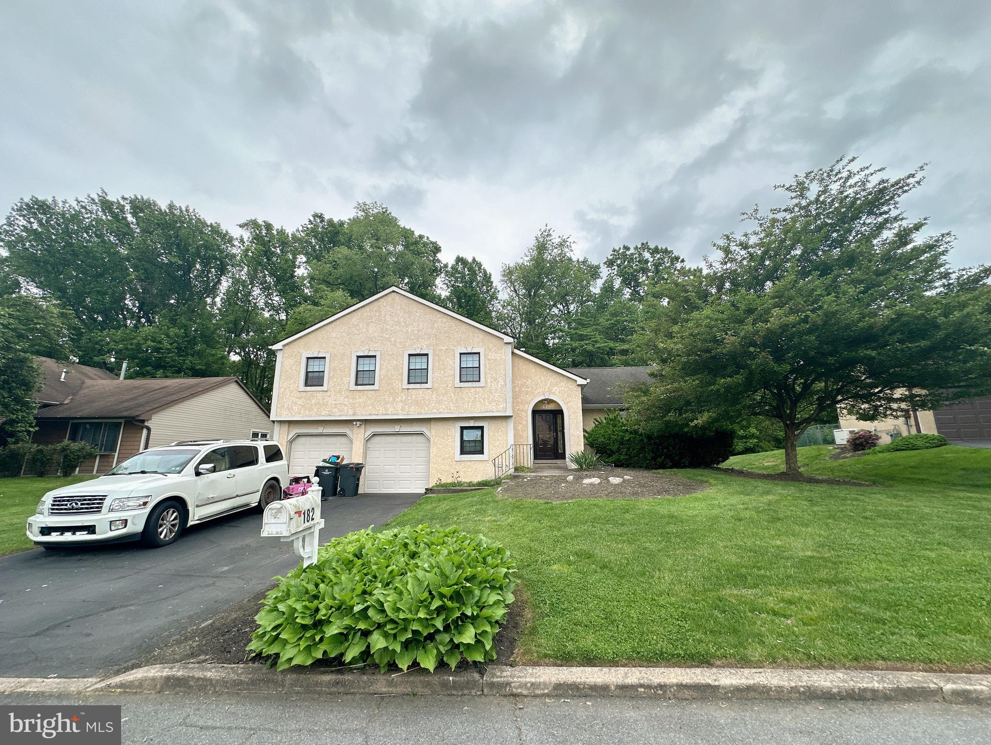HUNTINGDON VALLEY - Residential
