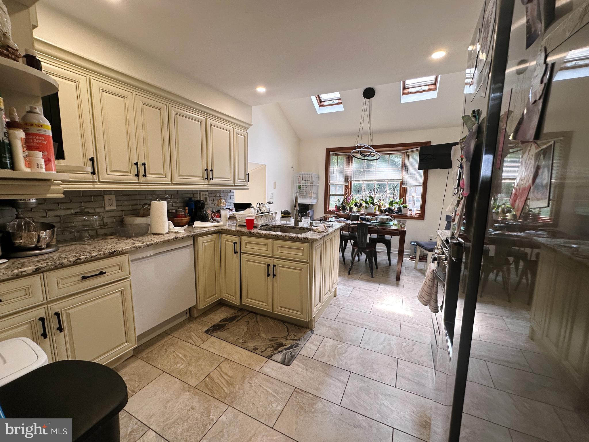 HUNTINGDON VALLEY - Residential