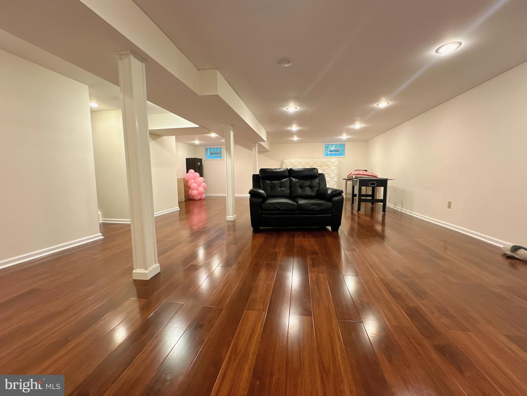 HUNTINGDON VALLEY - Residential