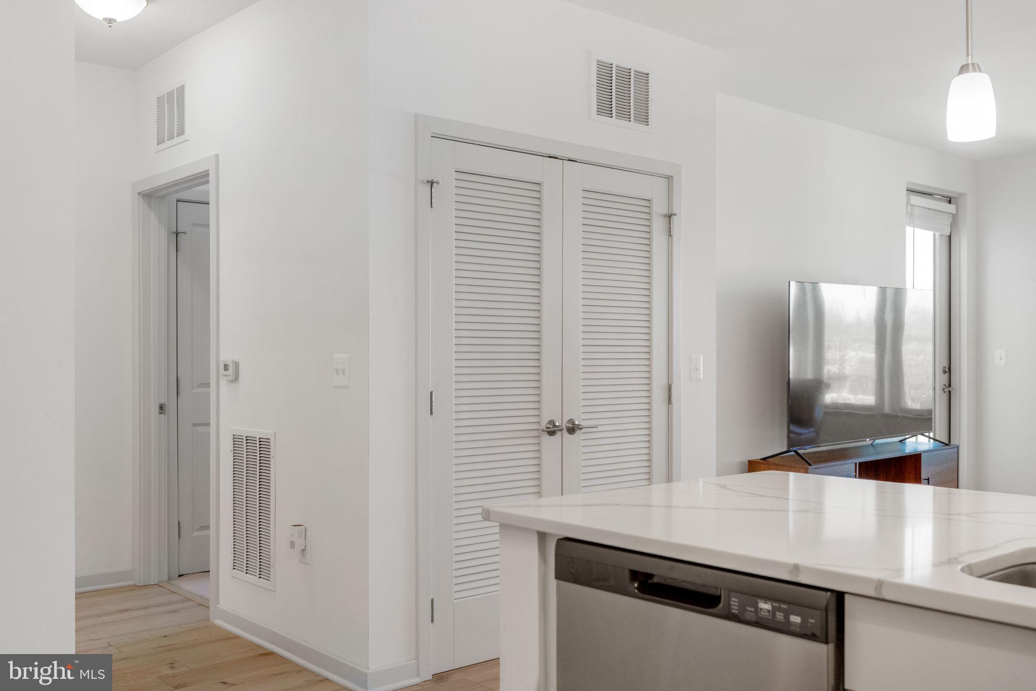 BOULEVARD VI TOWNS - Residential