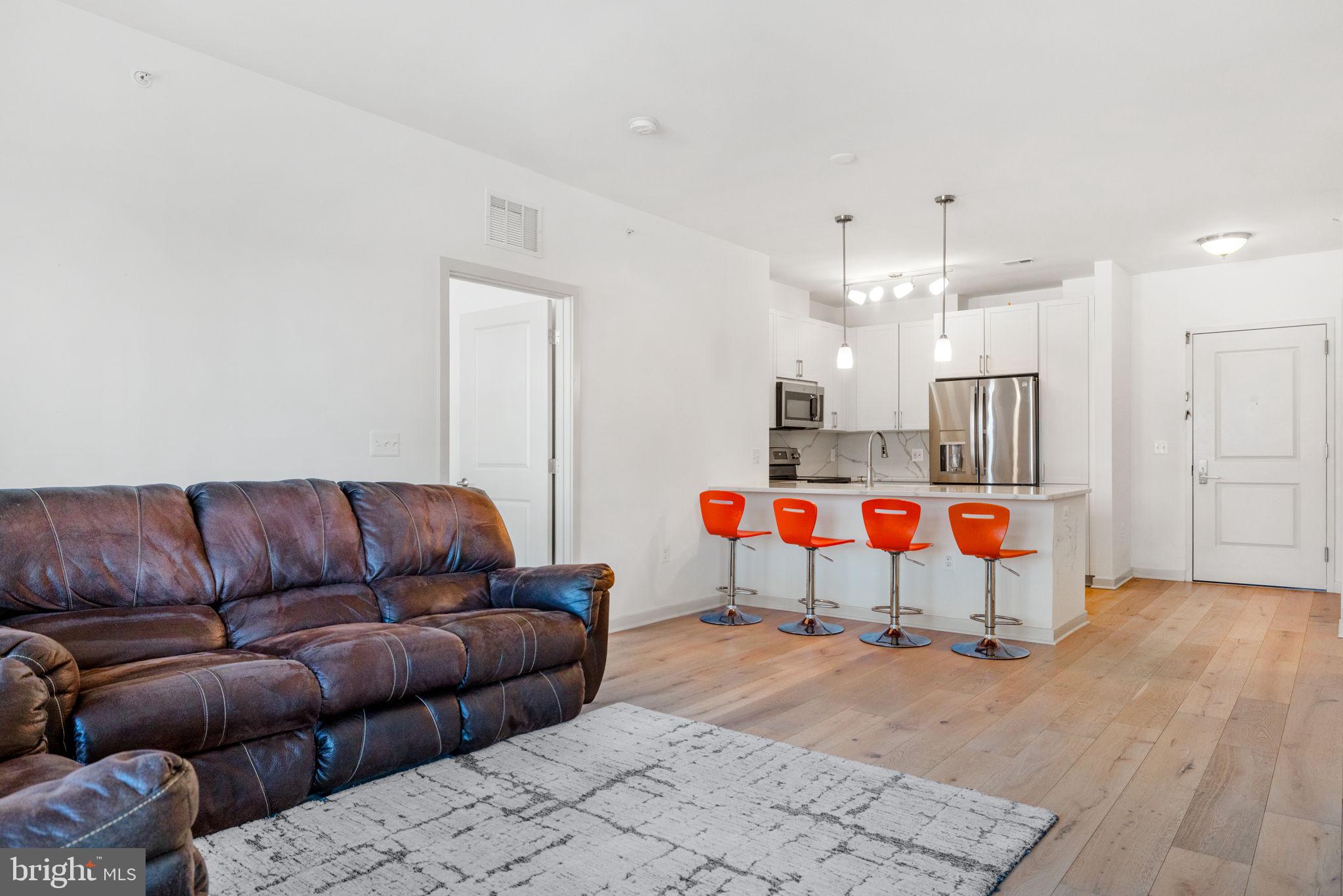 BOULEVARD VI TOWNS - Residential
