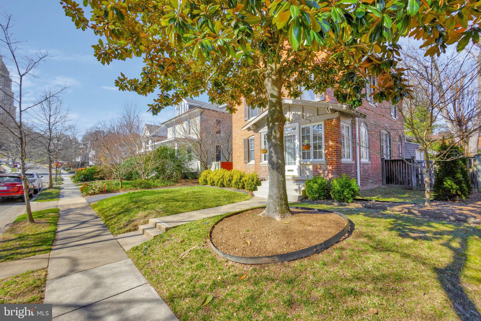 ROSEMONT - Residential