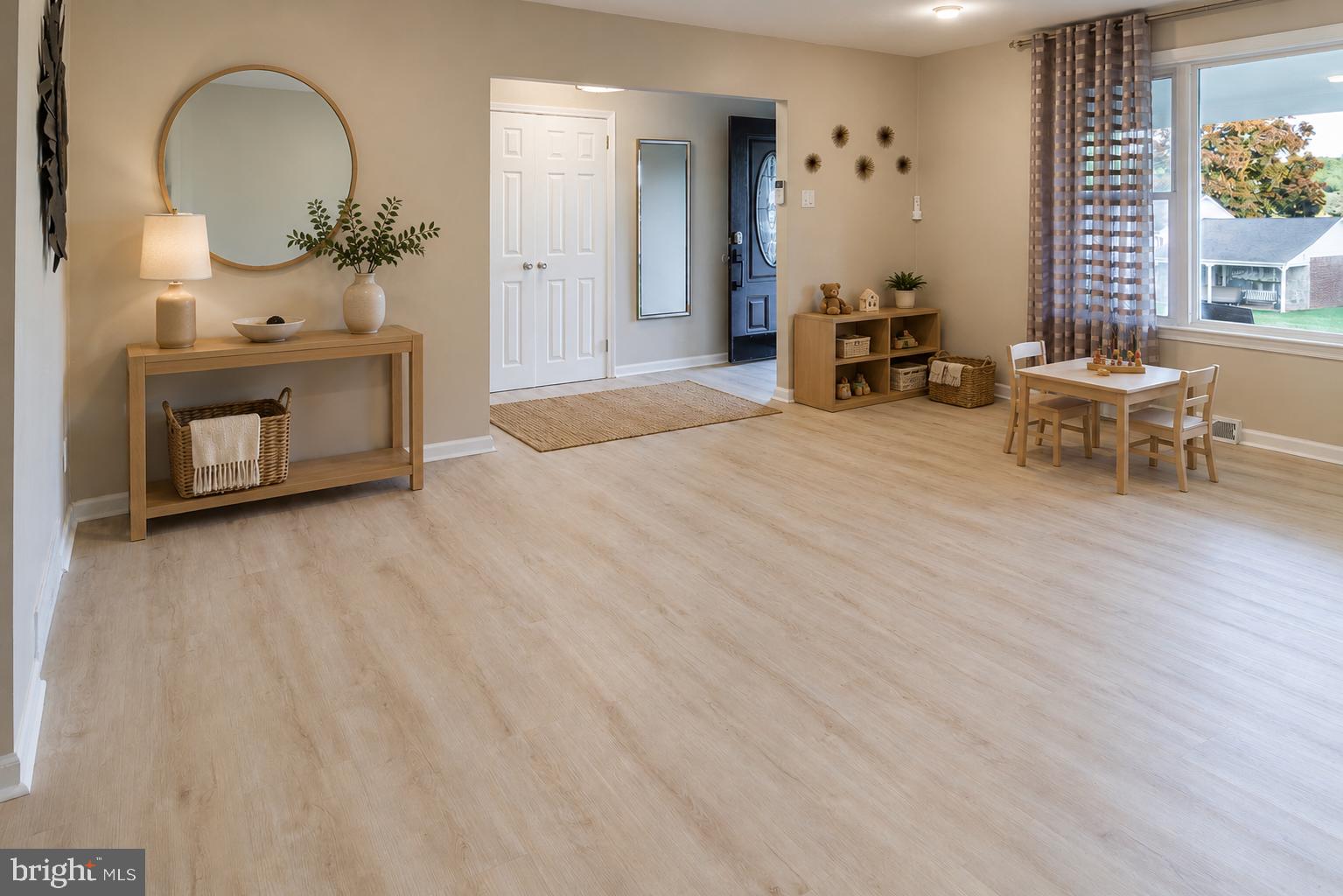 BRENTWOOD MANOR - Residential