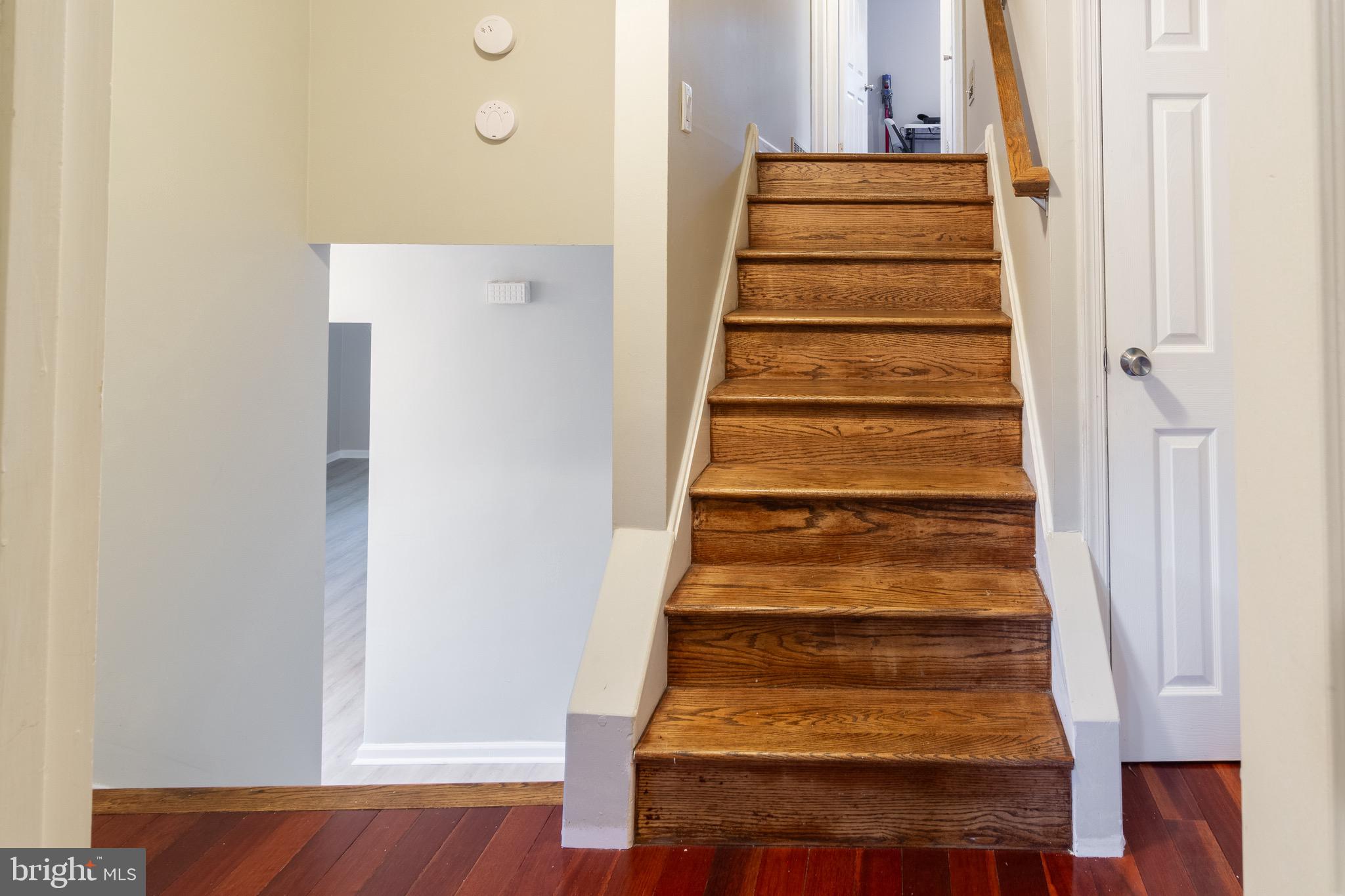 BRENTWOOD MANOR - Residential