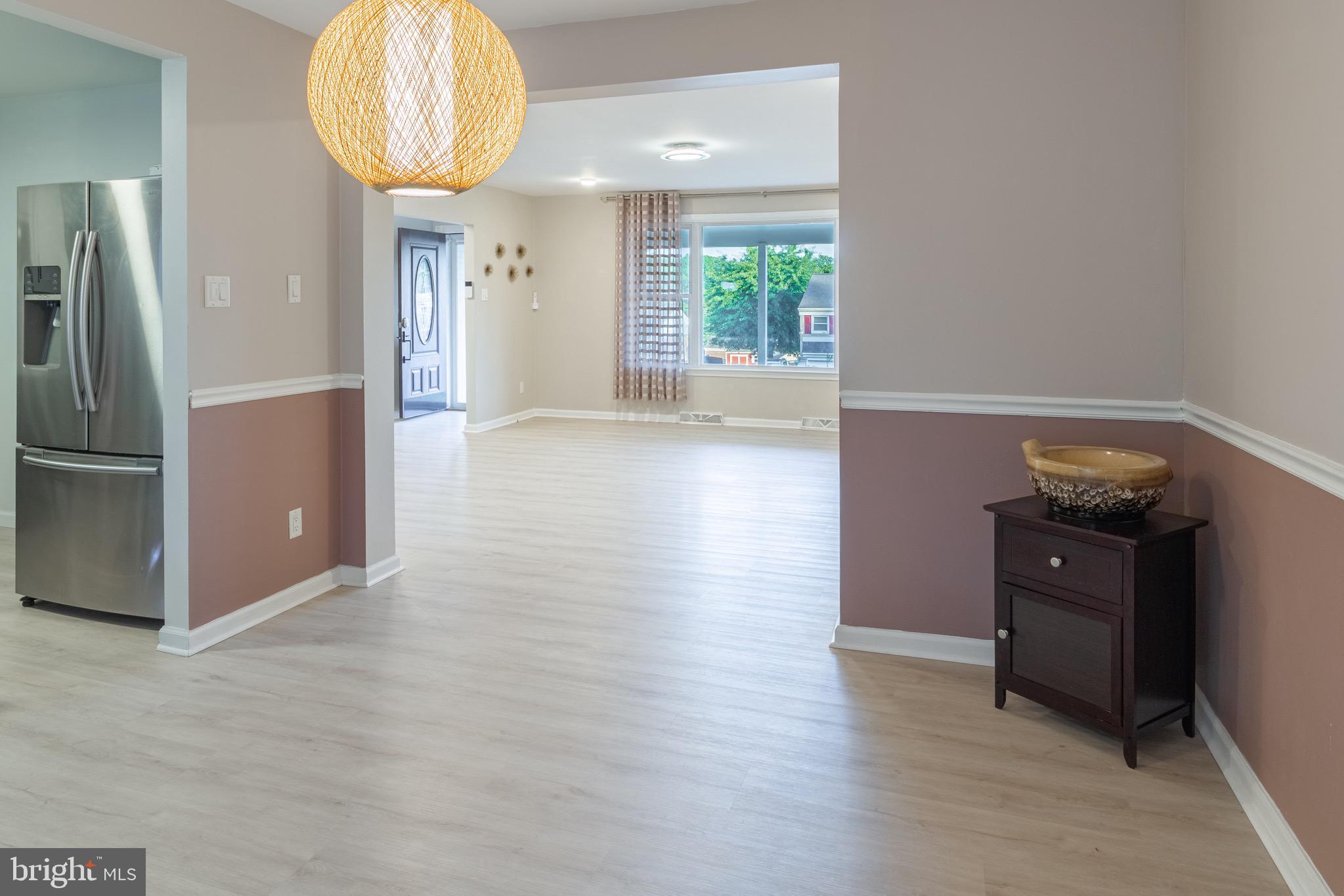 BRENTWOOD MANOR - Residential