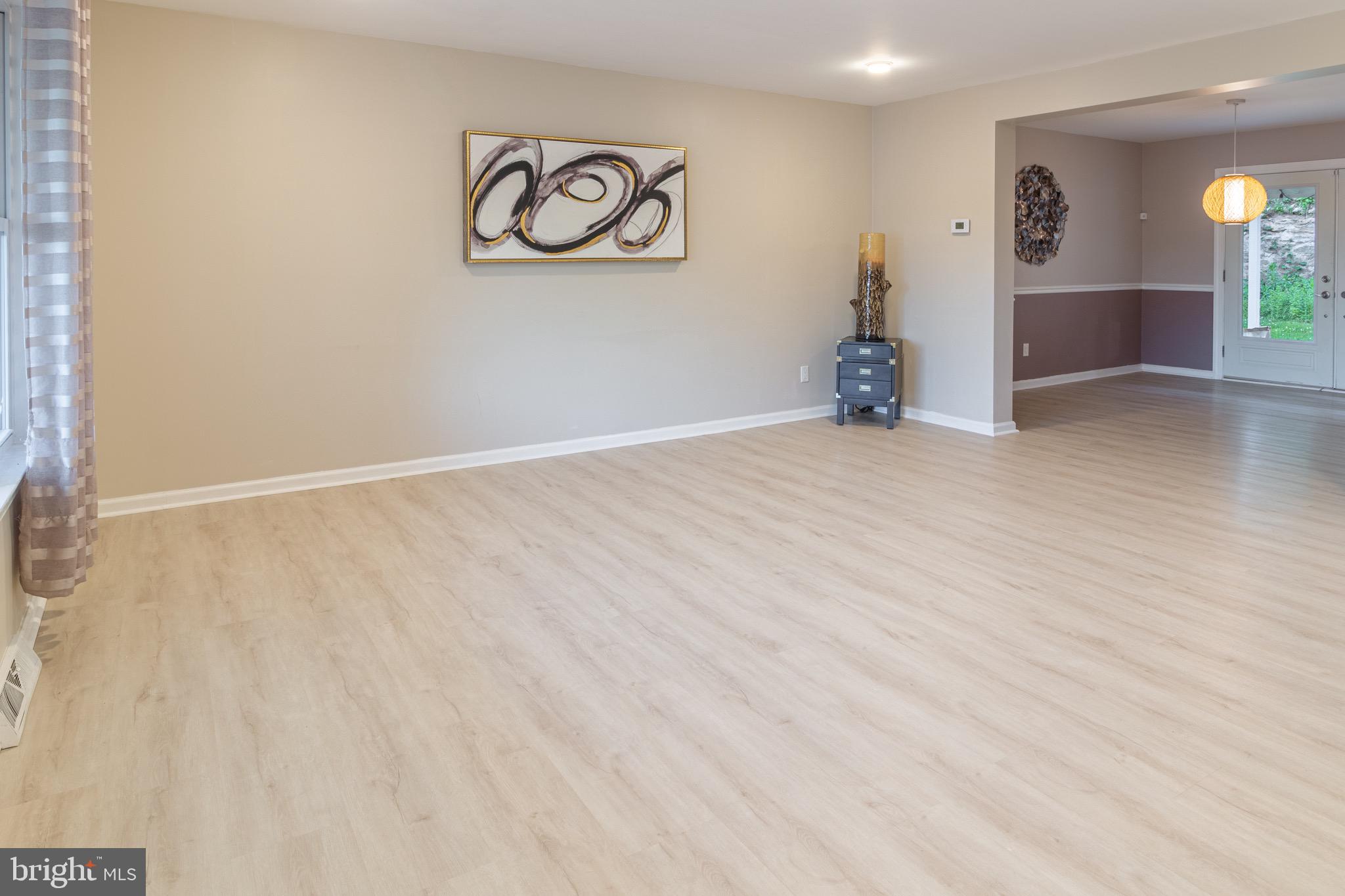 BRENTWOOD MANOR - Residential
