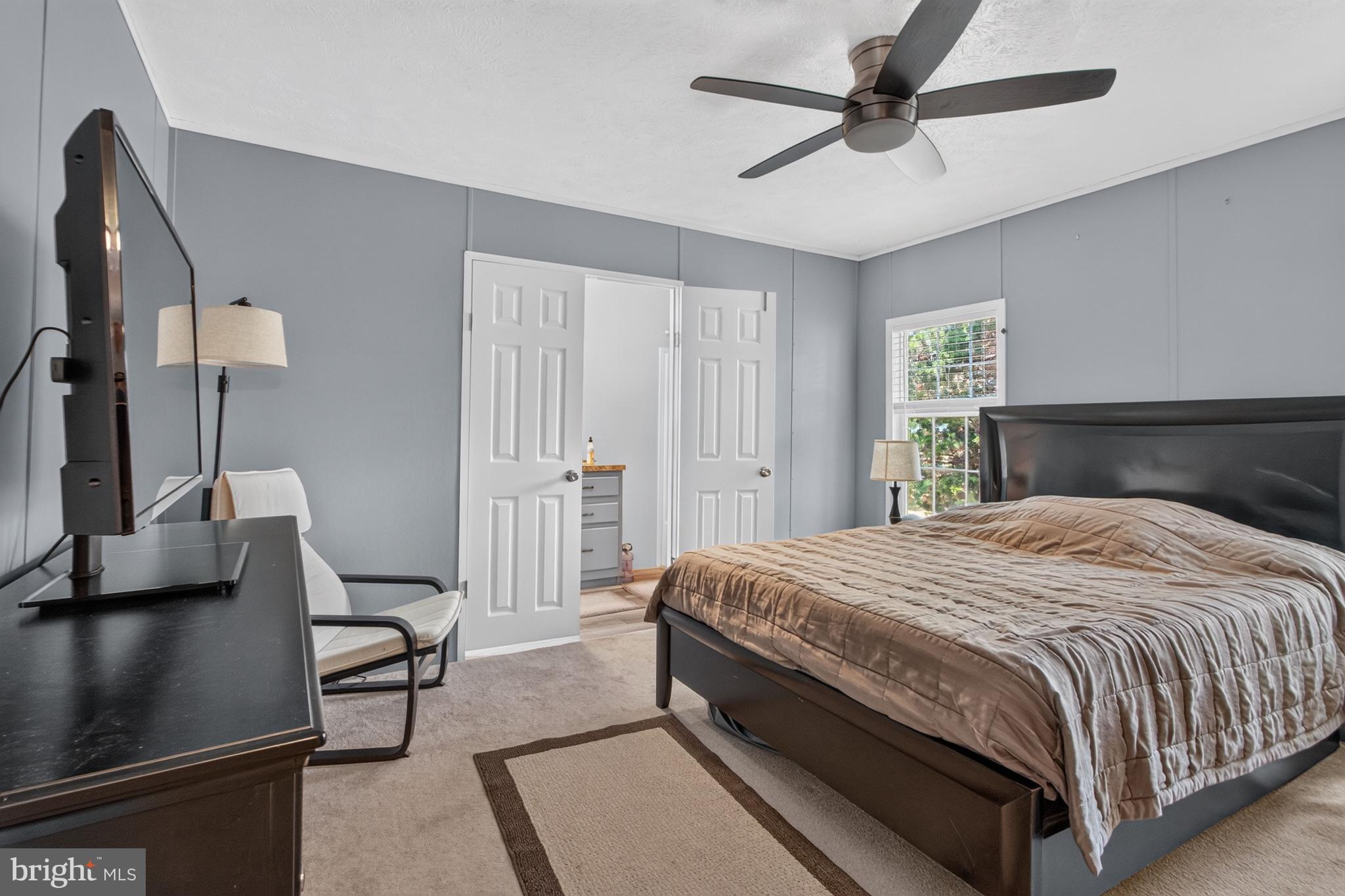 WHISPERING PINE MHP - Residential