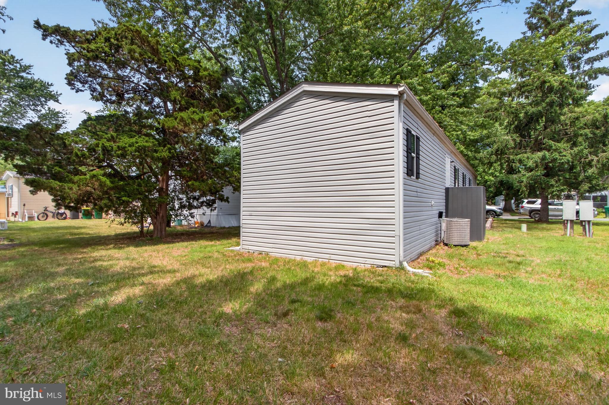 WHISPERING PINE MHP - Residential