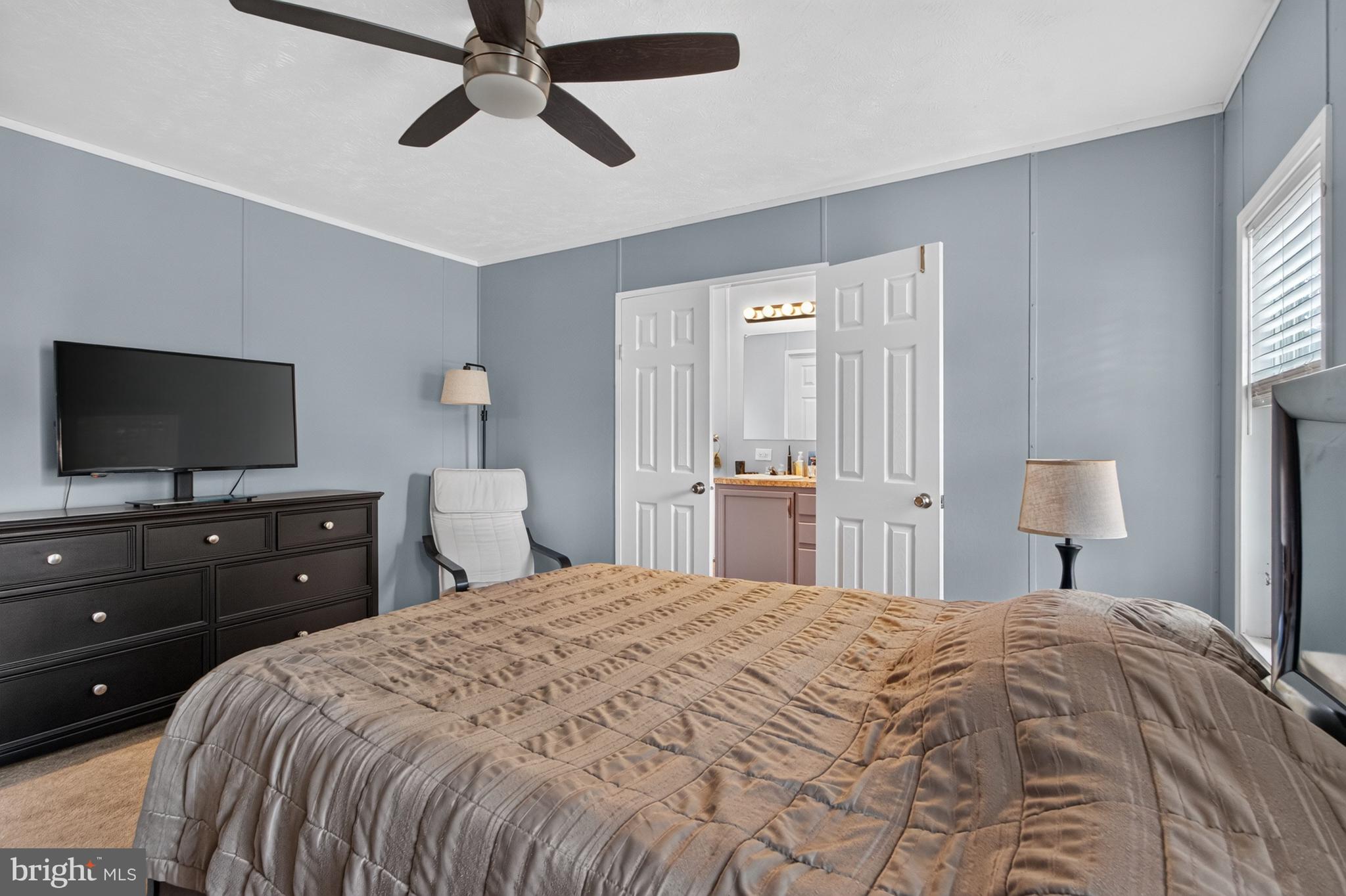 WHISPERING PINE MHP - Residential