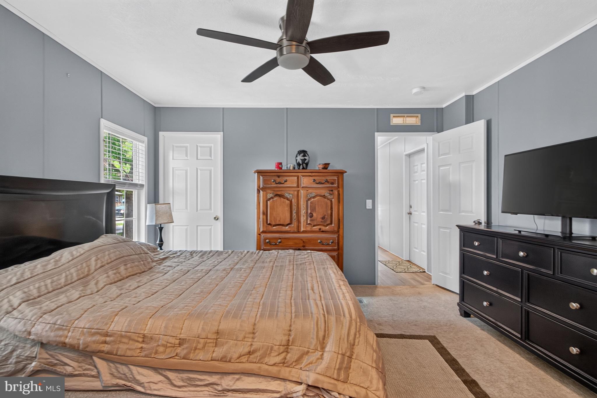 WHISPERING PINE MHP - Residential
