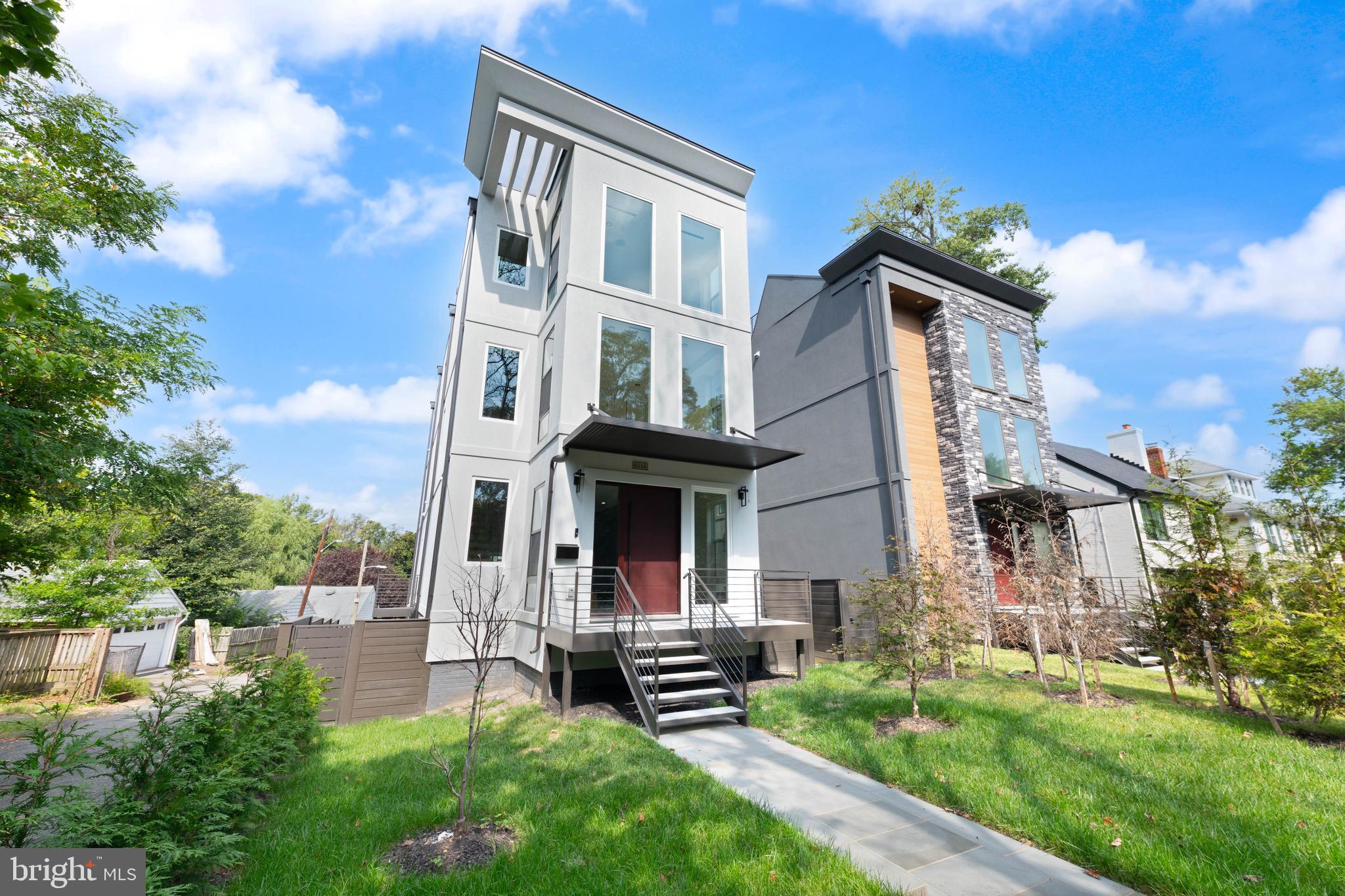 CHEVY CHASE - Residential