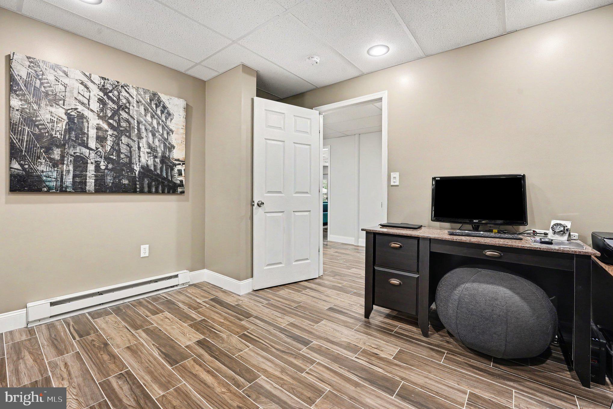 SKIPPACK KNOLL - Residential