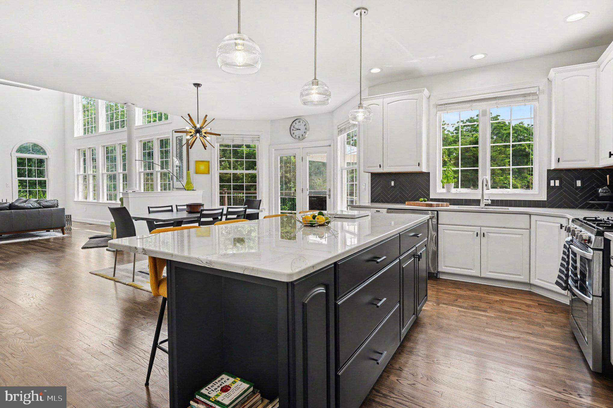 SKIPPACK KNOLL - Residential
