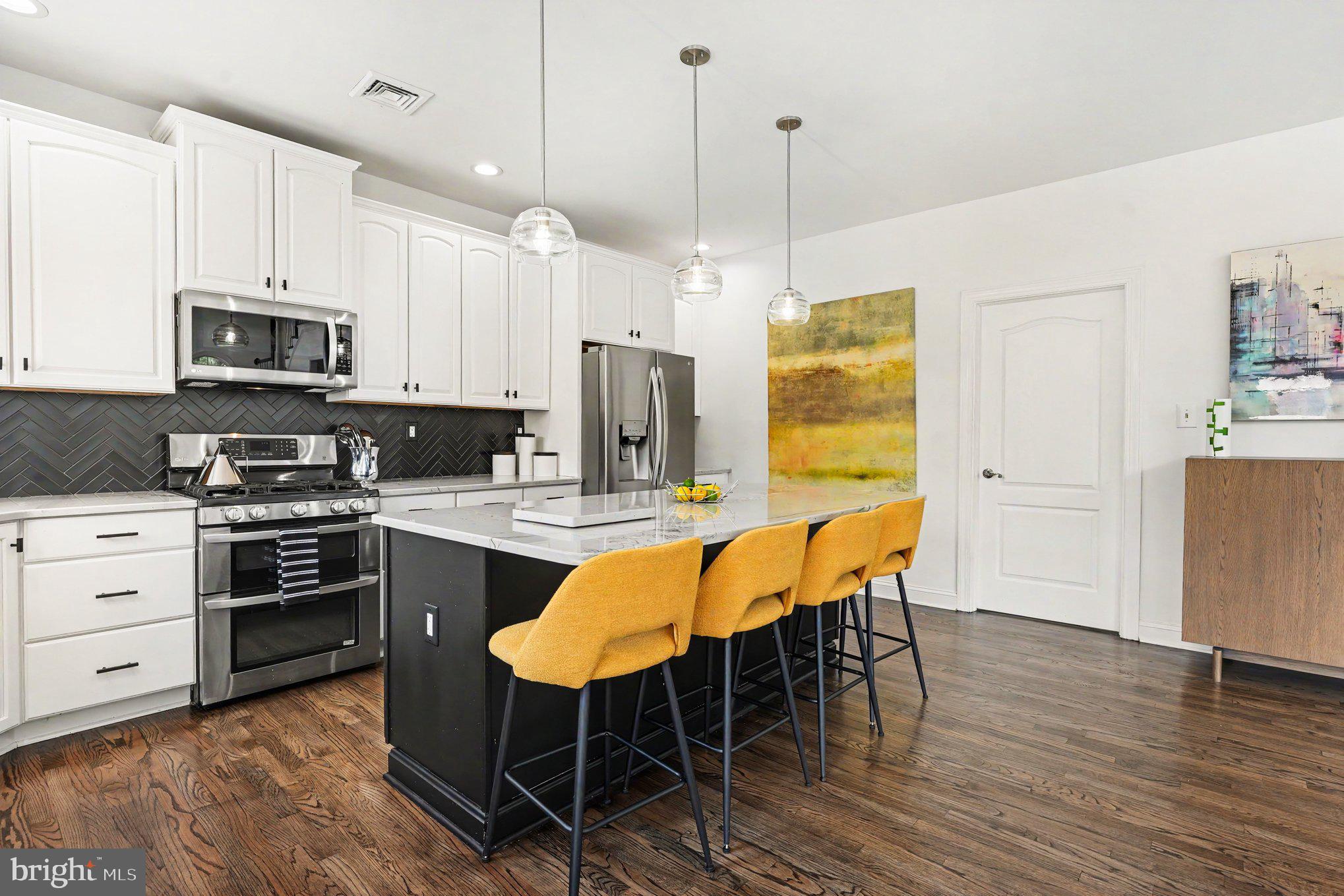SKIPPACK KNOLL - Residential