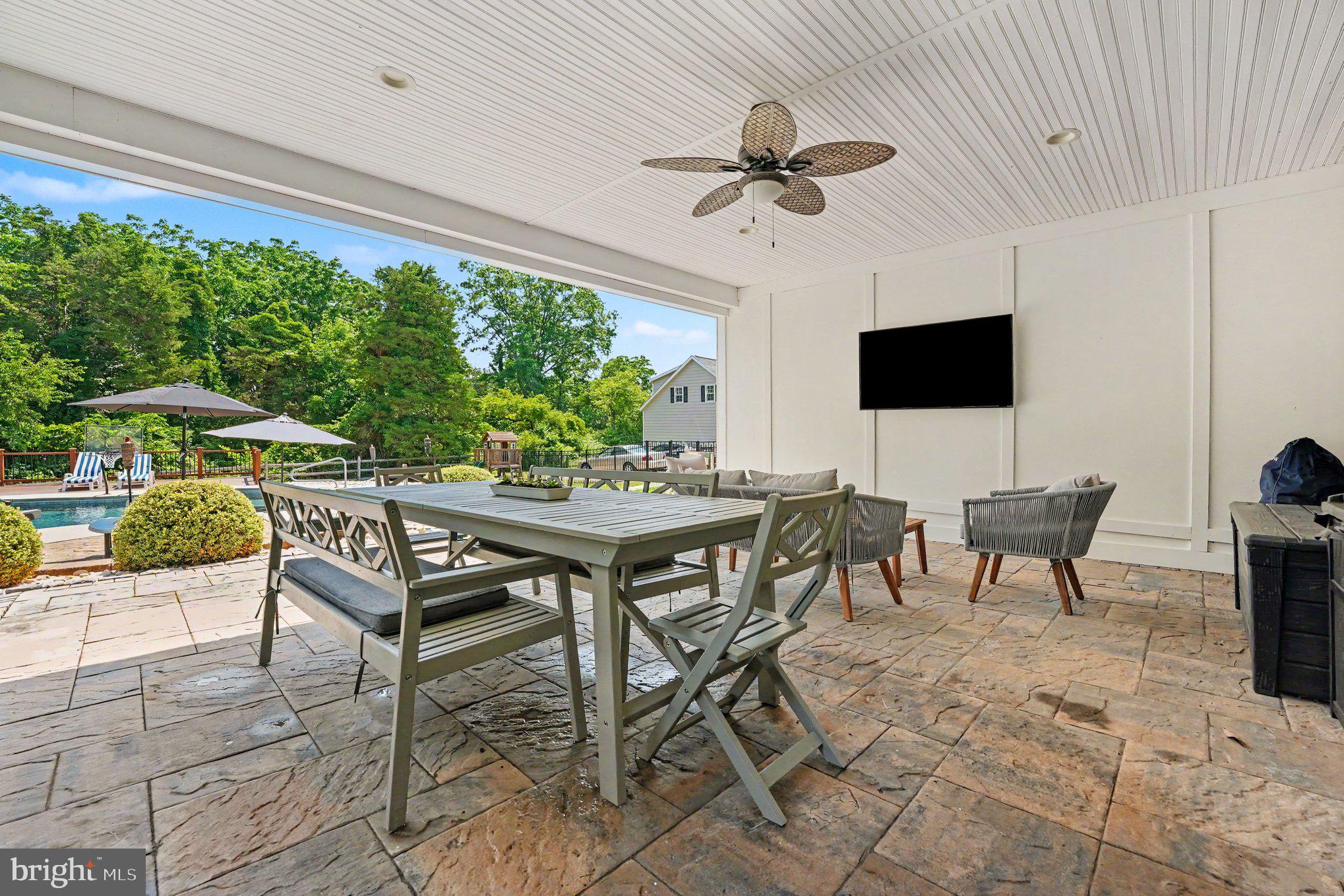 SKIPPACK KNOLL - Residential