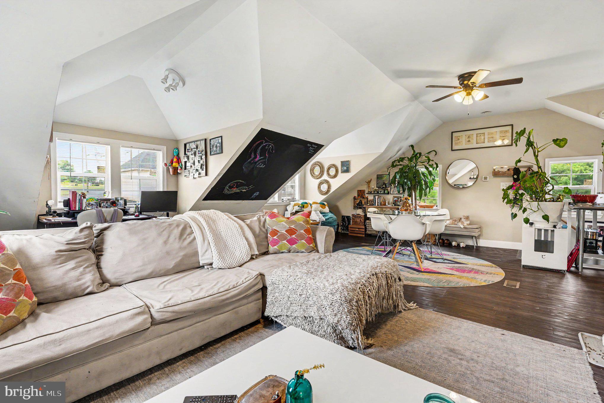 SKIPPACK KNOLL - Residential
