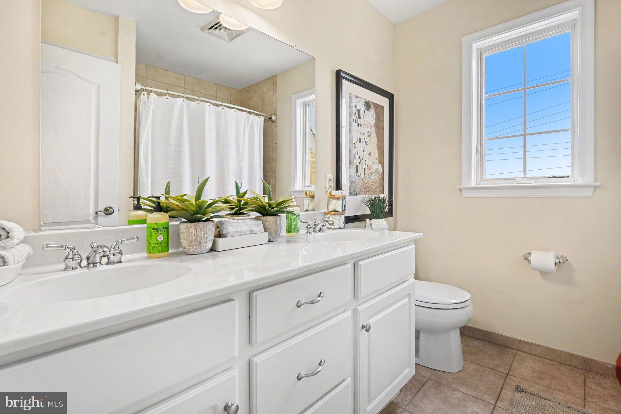SKIPPACK KNOLL - Residential