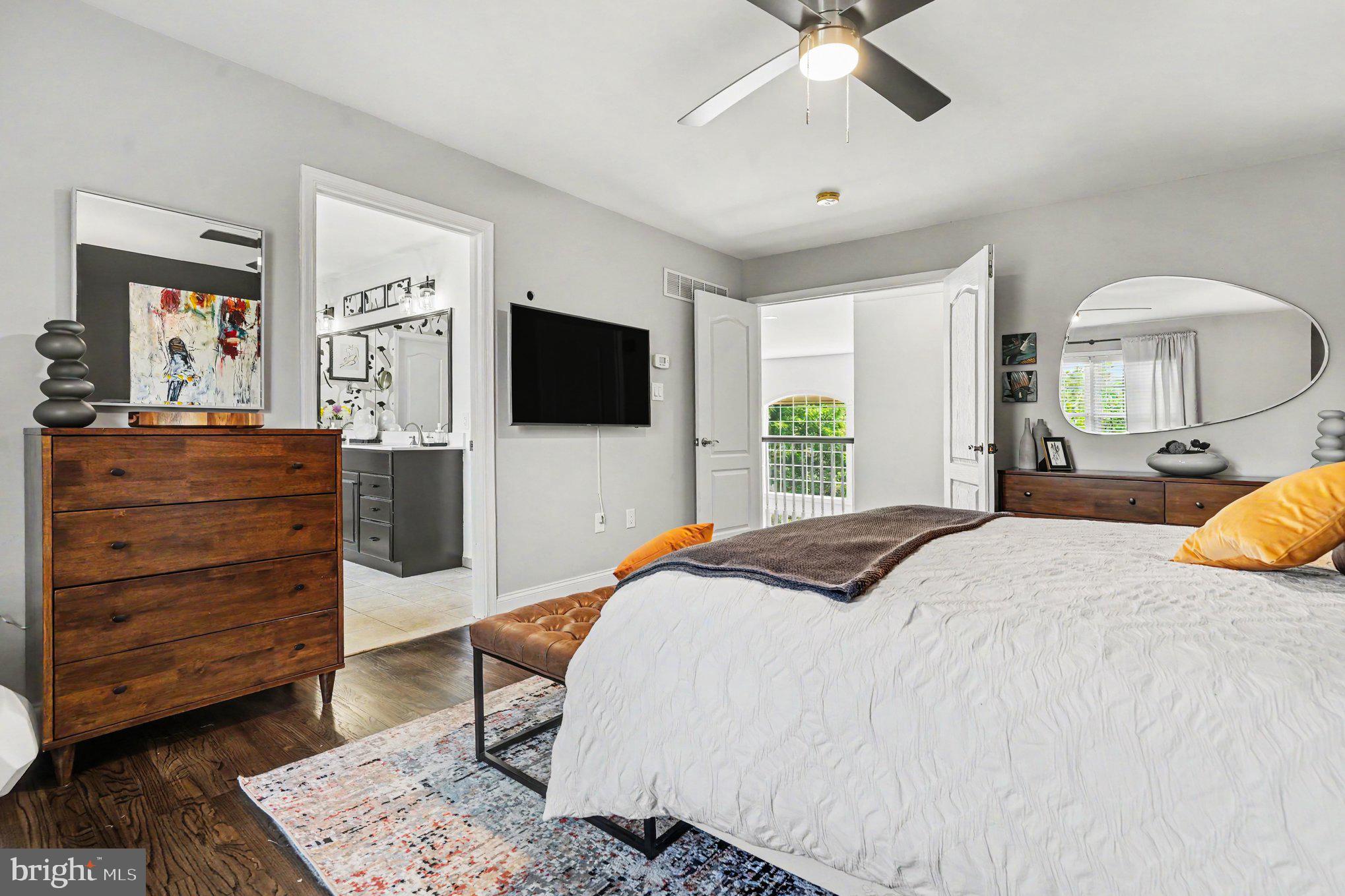 SKIPPACK KNOLL - Residential
