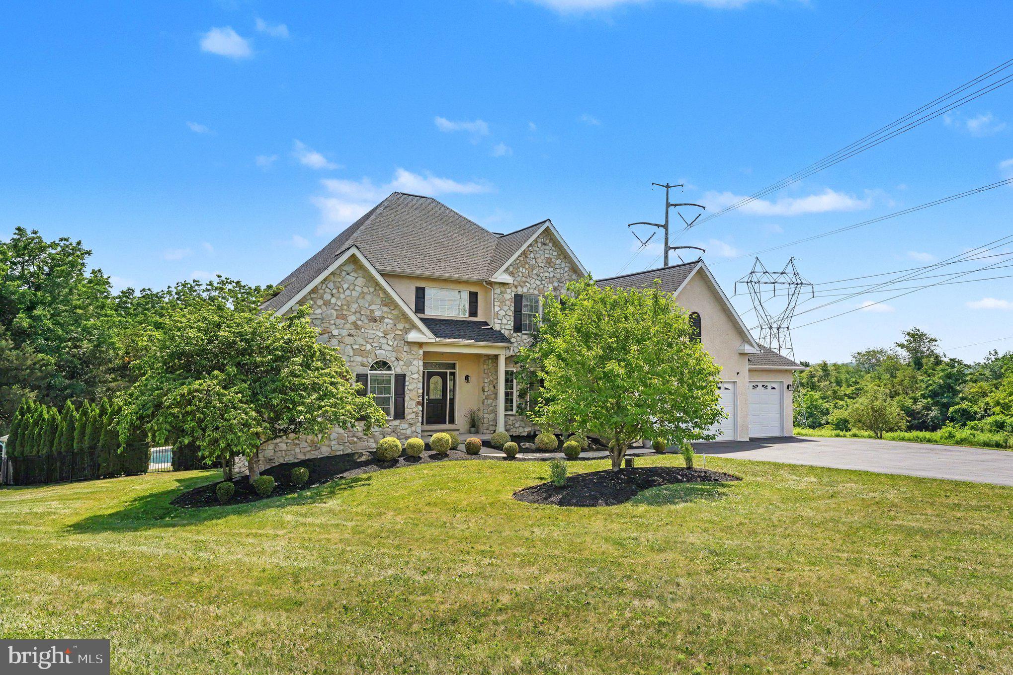 SKIPPACK KNOLL - Residential