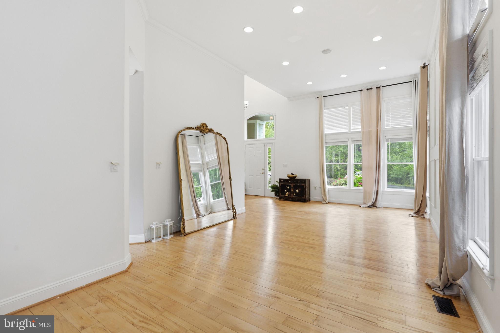 COLESVILLE OUTSIDE - Residential