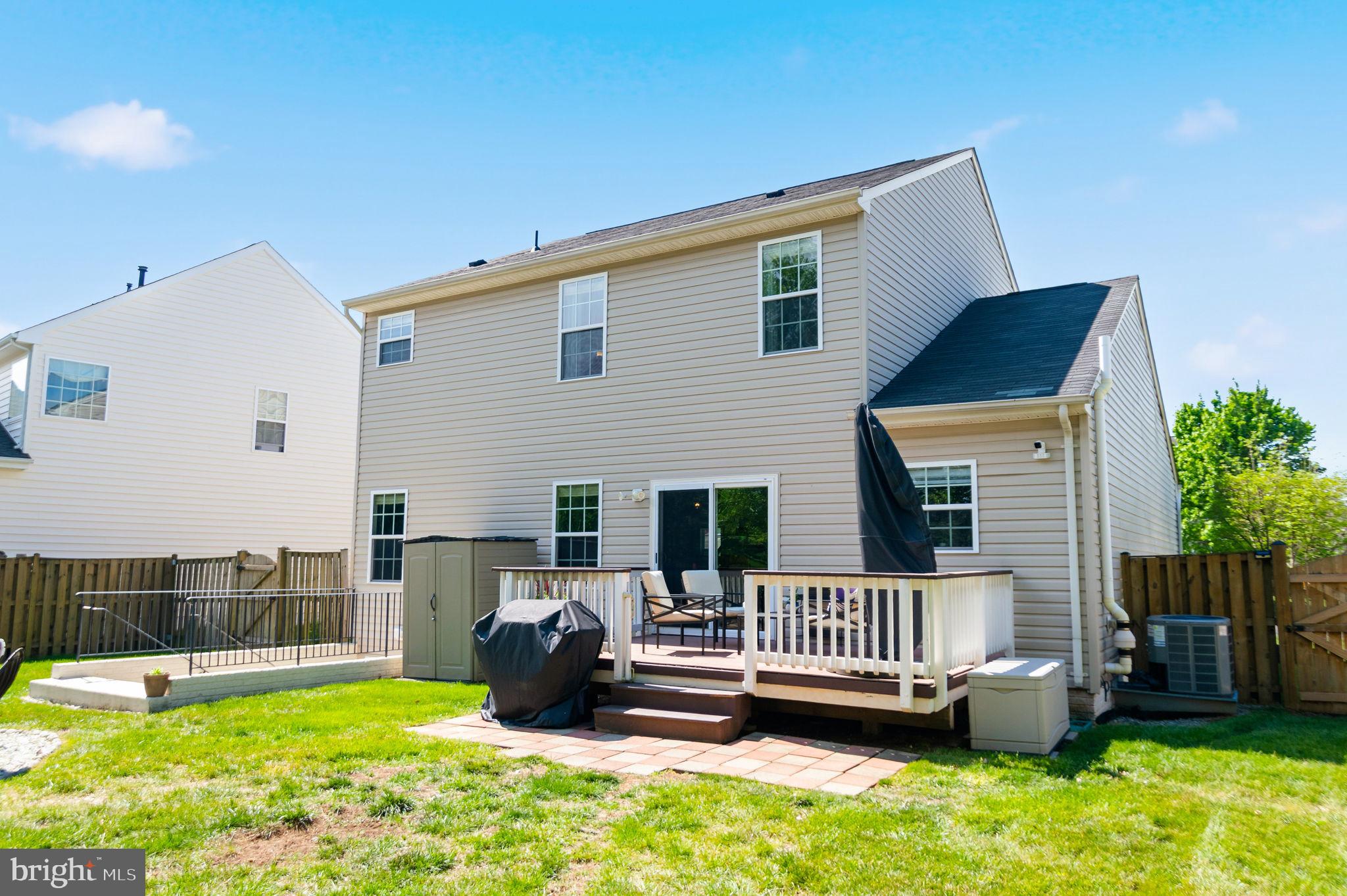 LINTON CREST - Residential